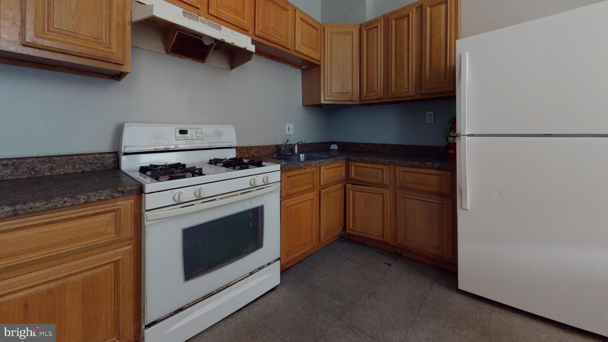 PHILADELPHIA - Residential Lease