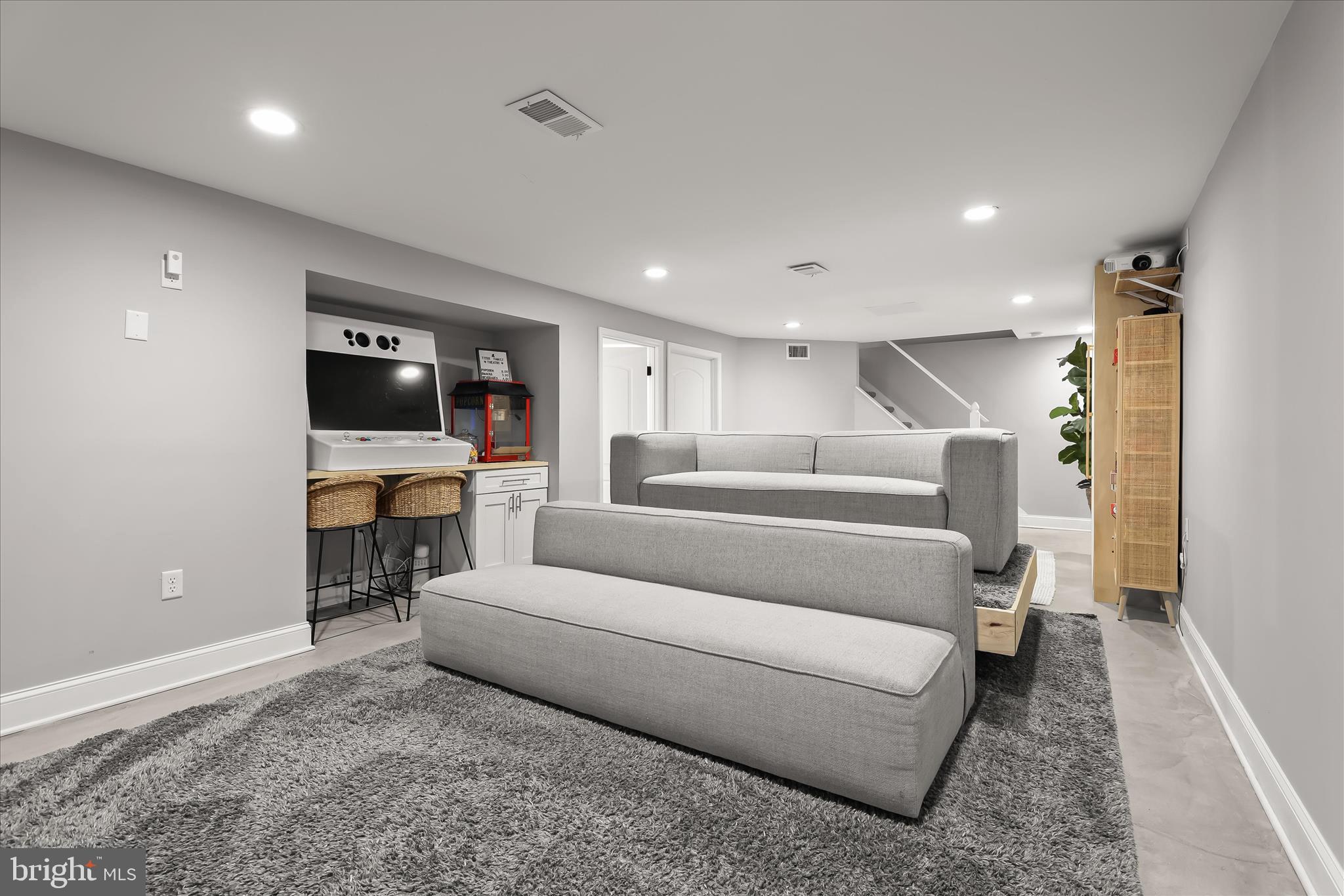 PLEASANT HILLS - Residential