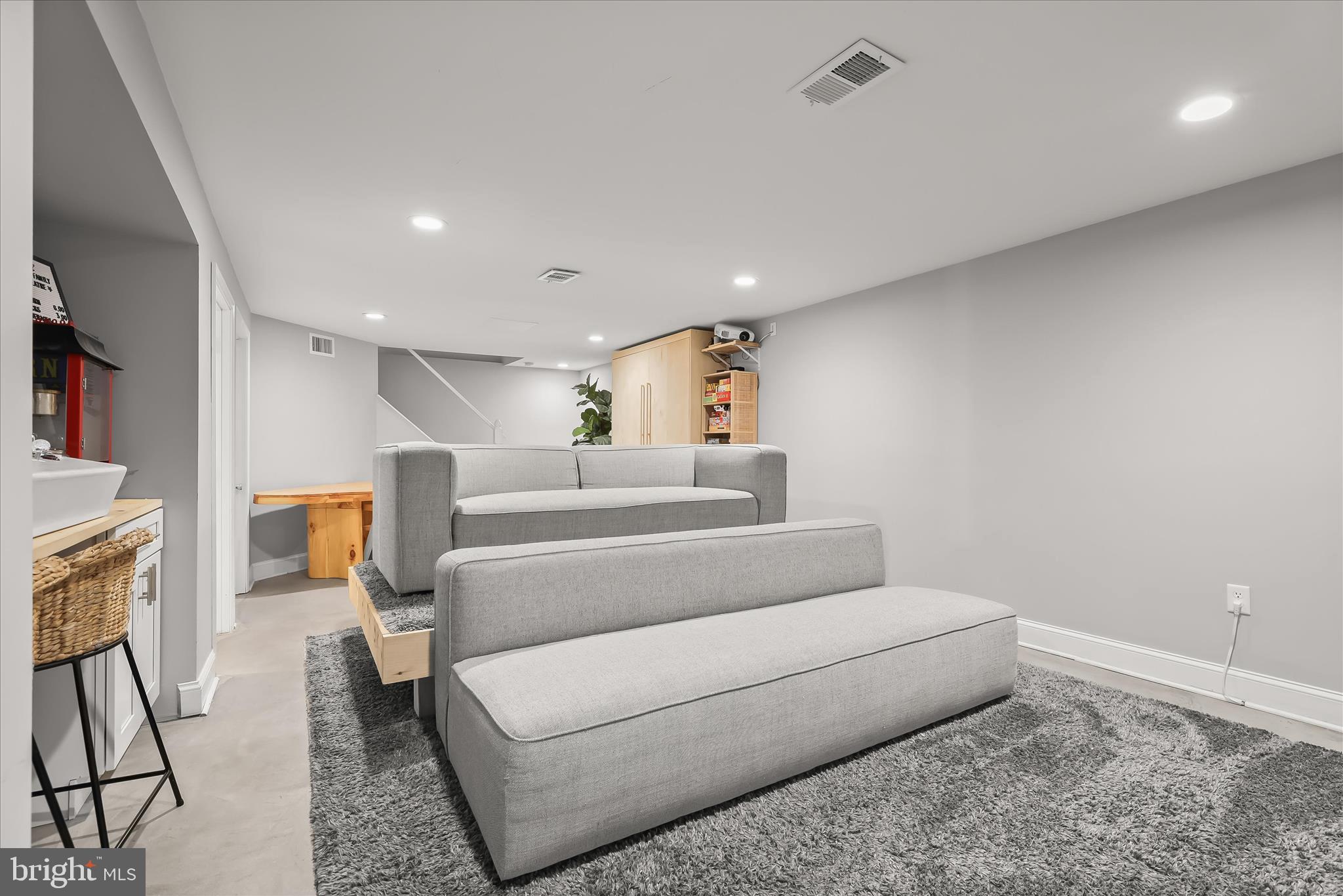 PLEASANT HILLS - Residential