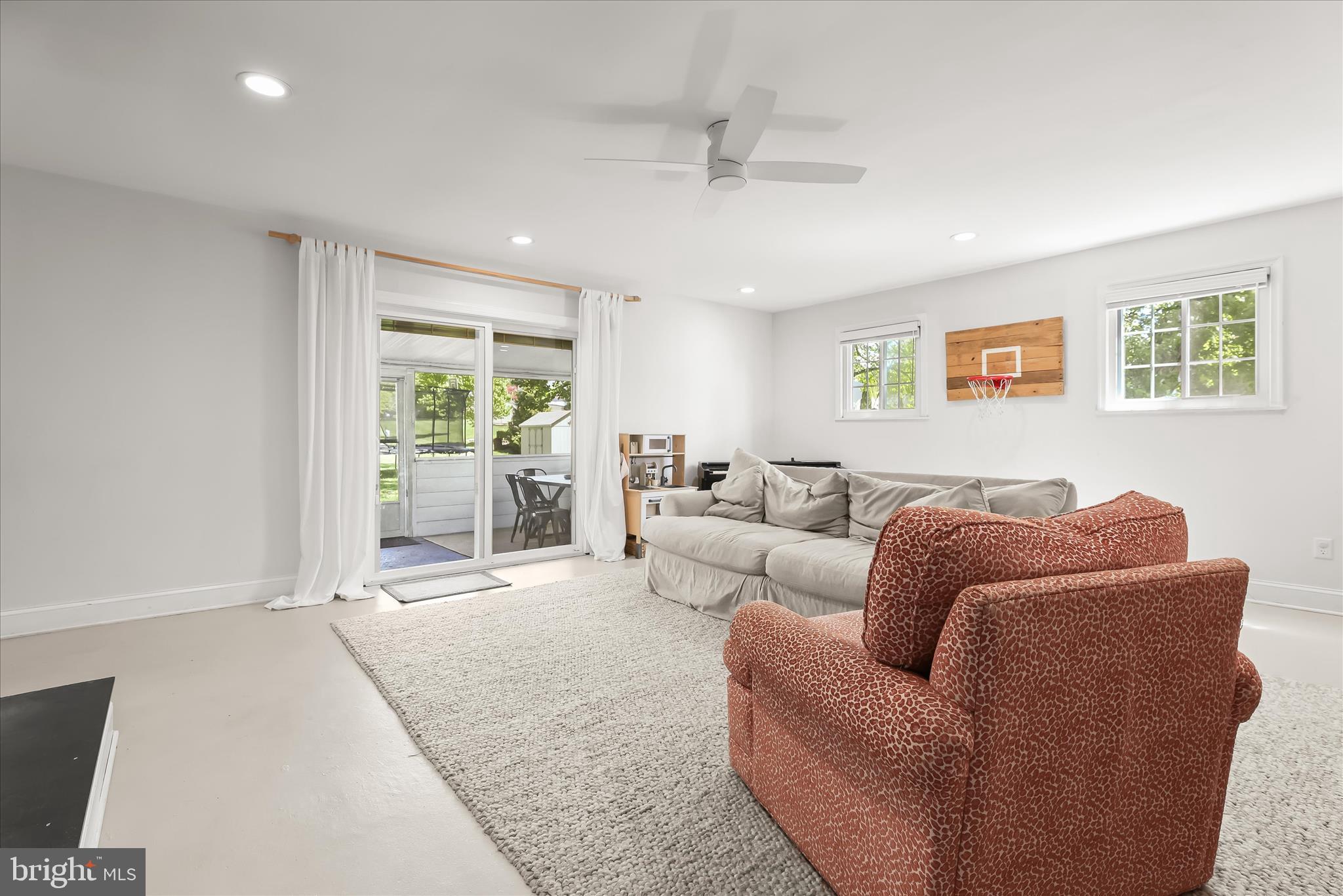 PLEASANT HILLS - Residential
