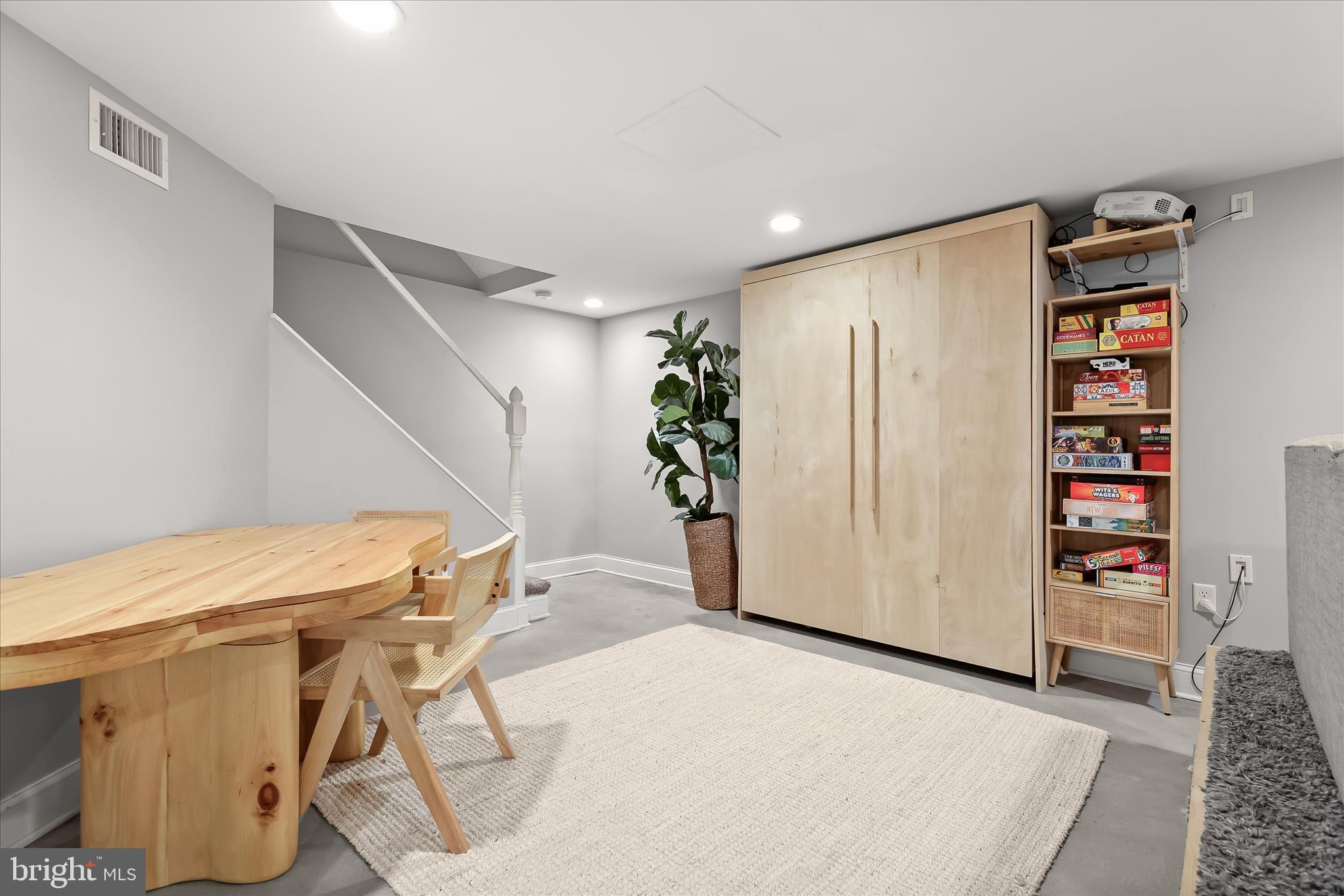 PLEASANT HILLS - Residential