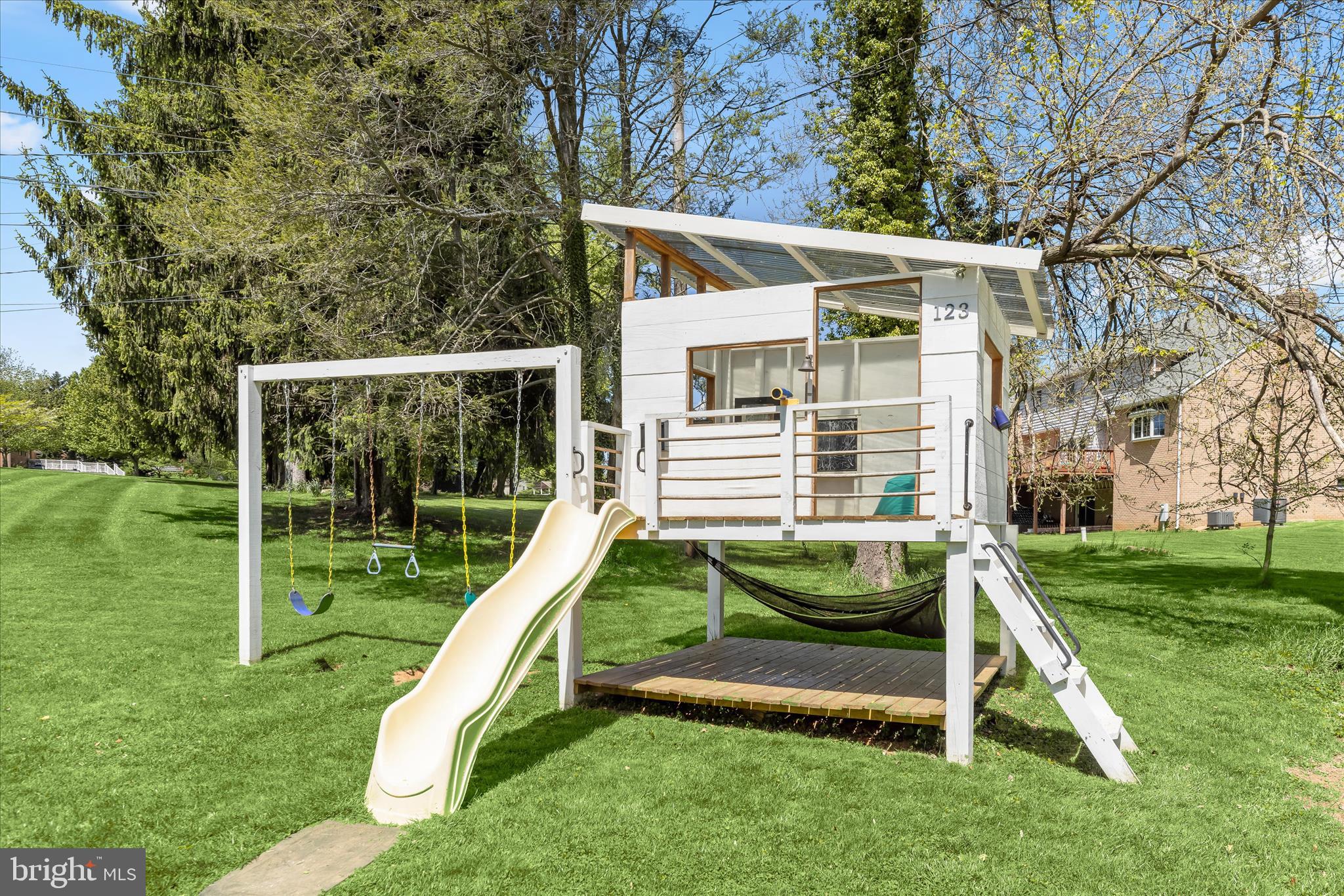 PLEASANT HILLS - Residential