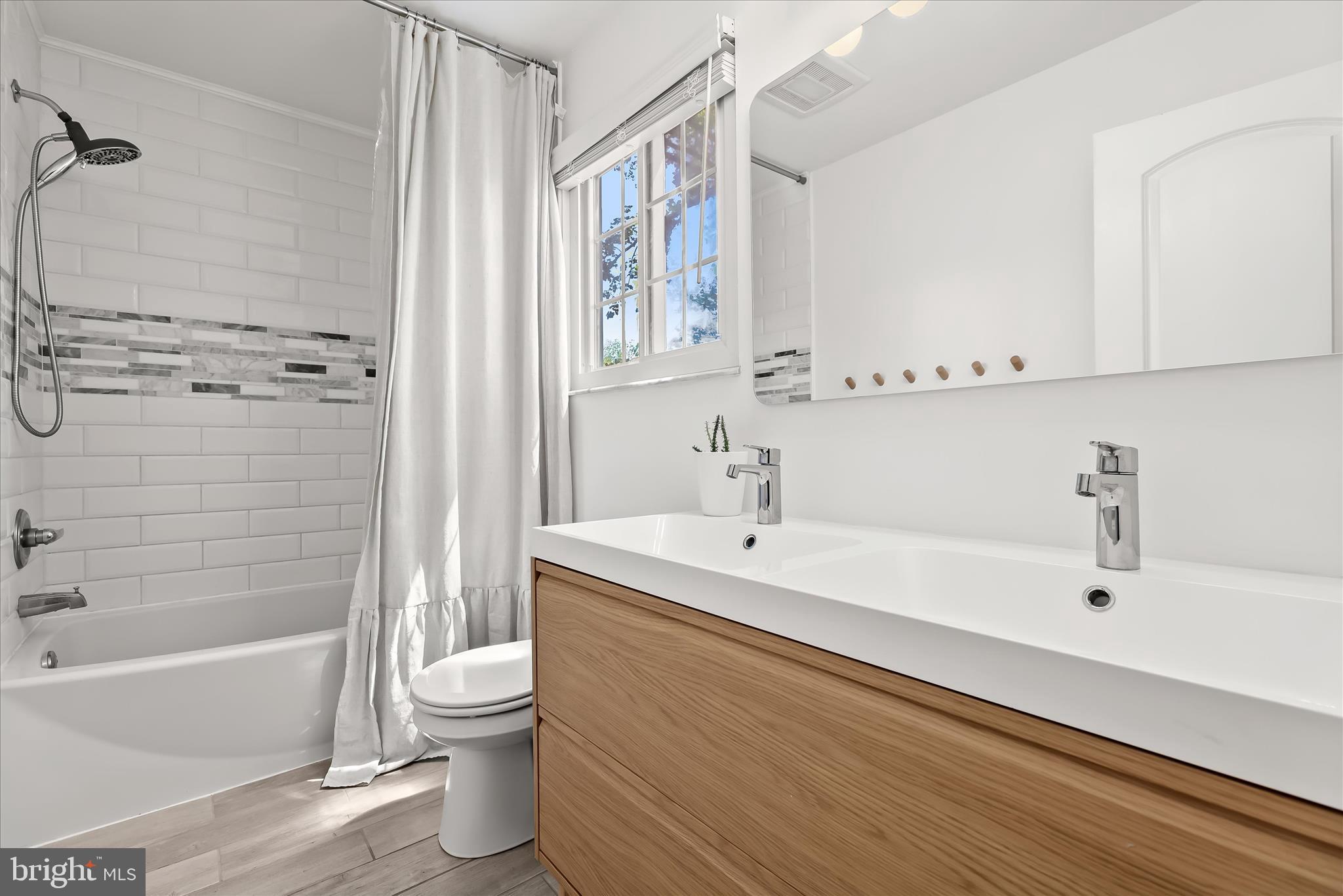 PLEASANT HILLS - Residential