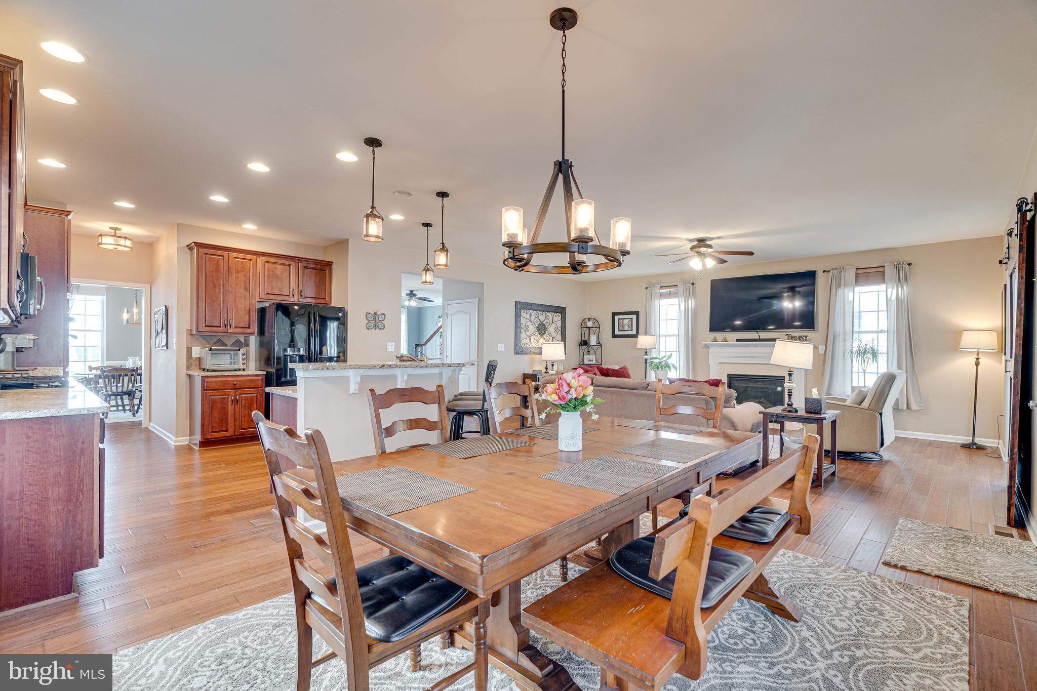 SOUTH RIDING - Residential