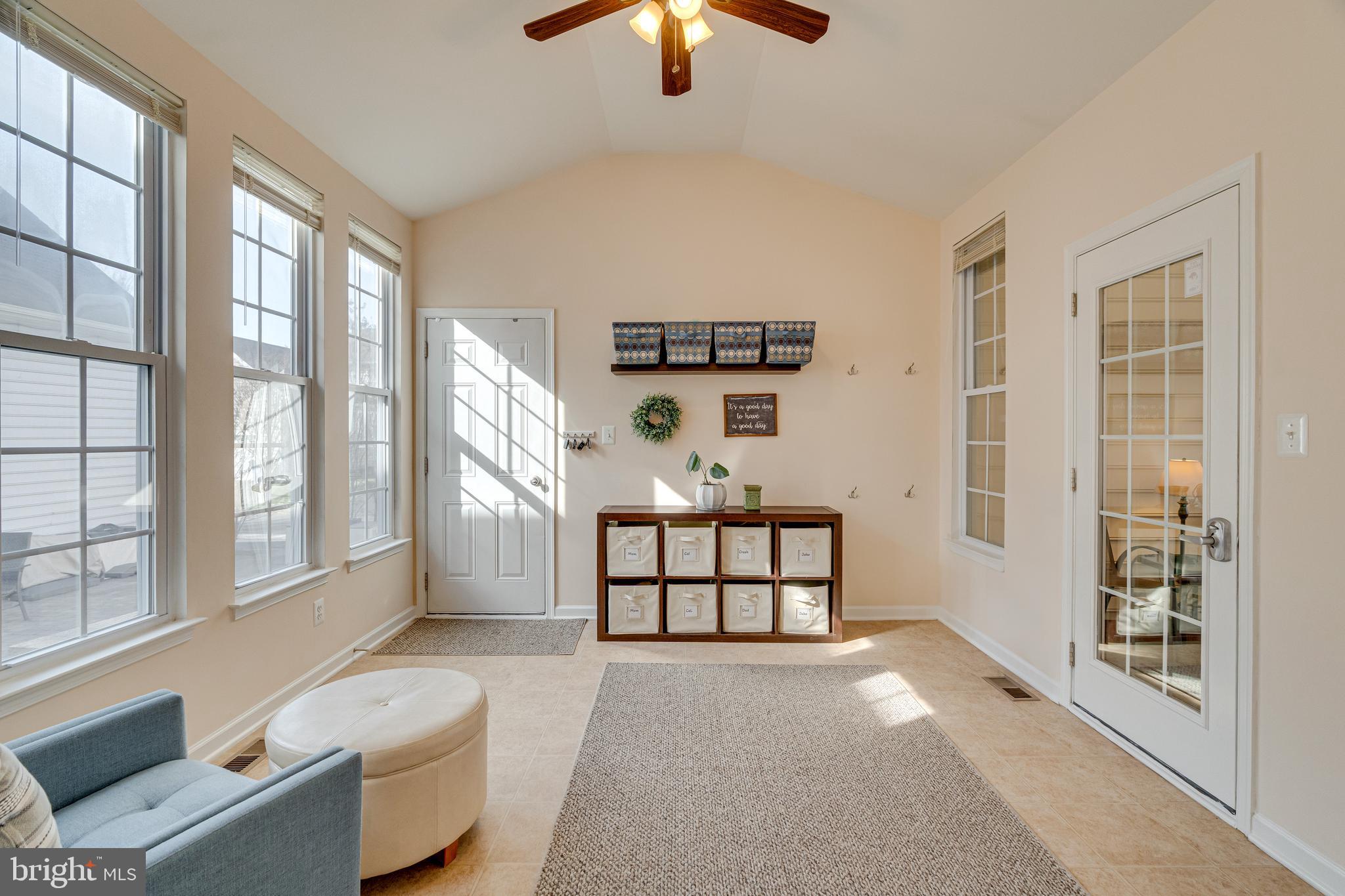 SOUTH RIDING - Residential