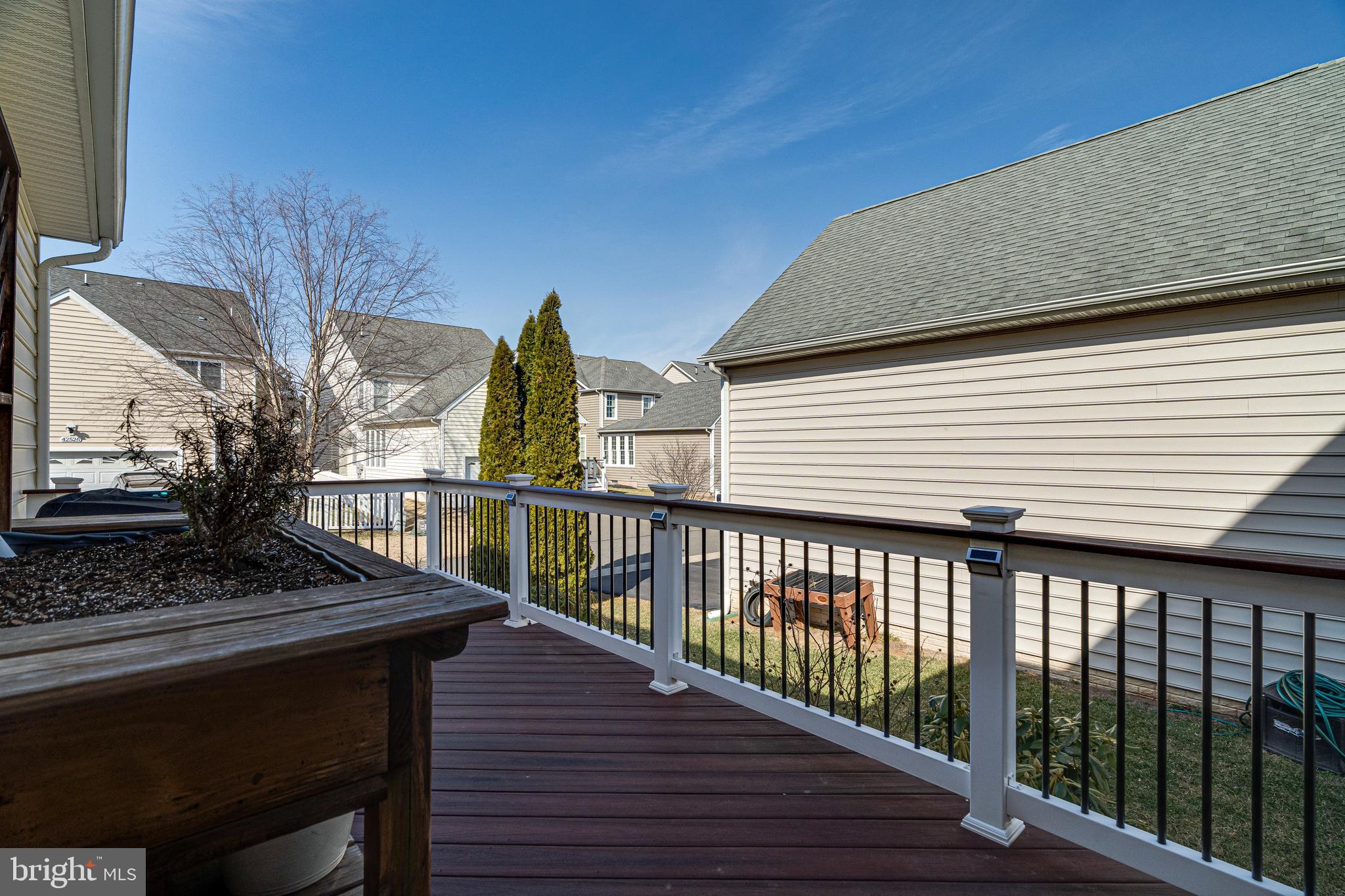 SOUTH RIDING - Residential