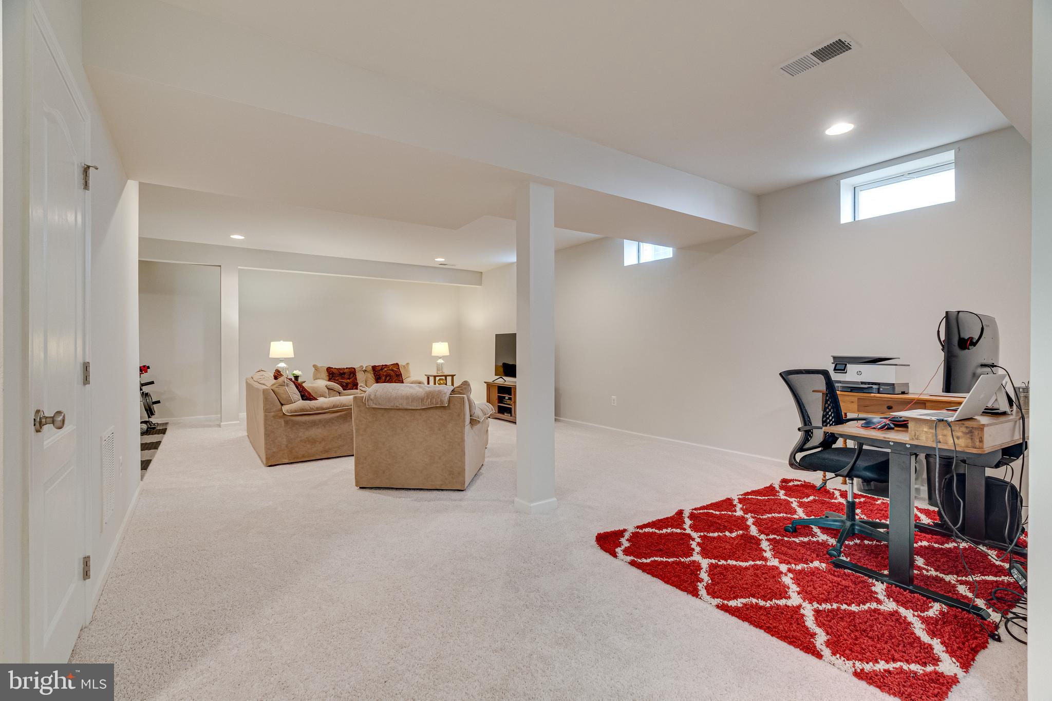 SOUTH RIDING - Residential