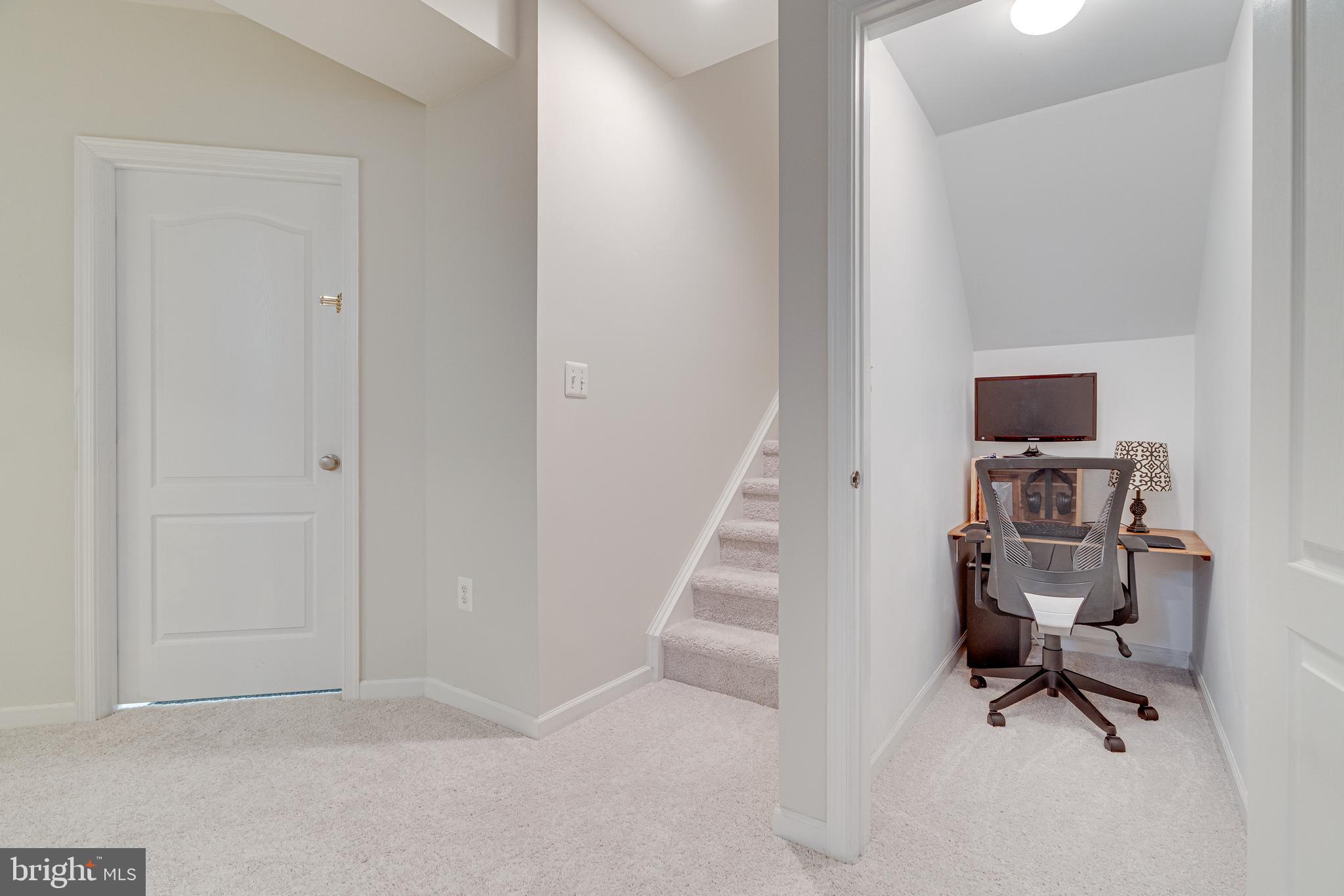 SOUTH RIDING - Residential