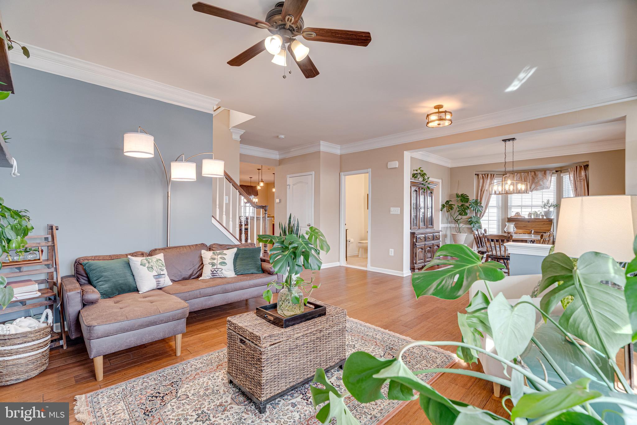 SOUTH RIDING - Residential