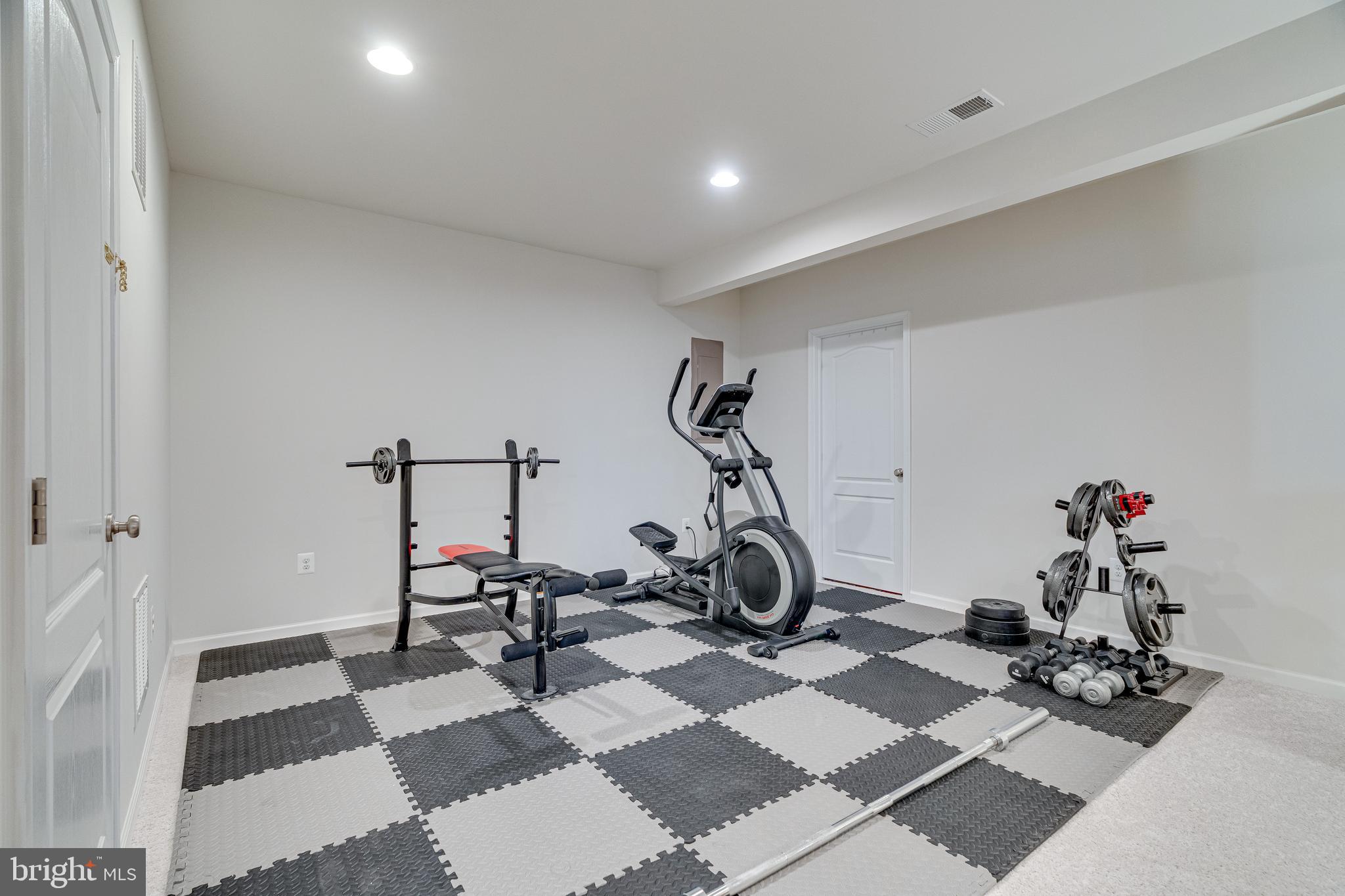 SOUTH RIDING - Residential