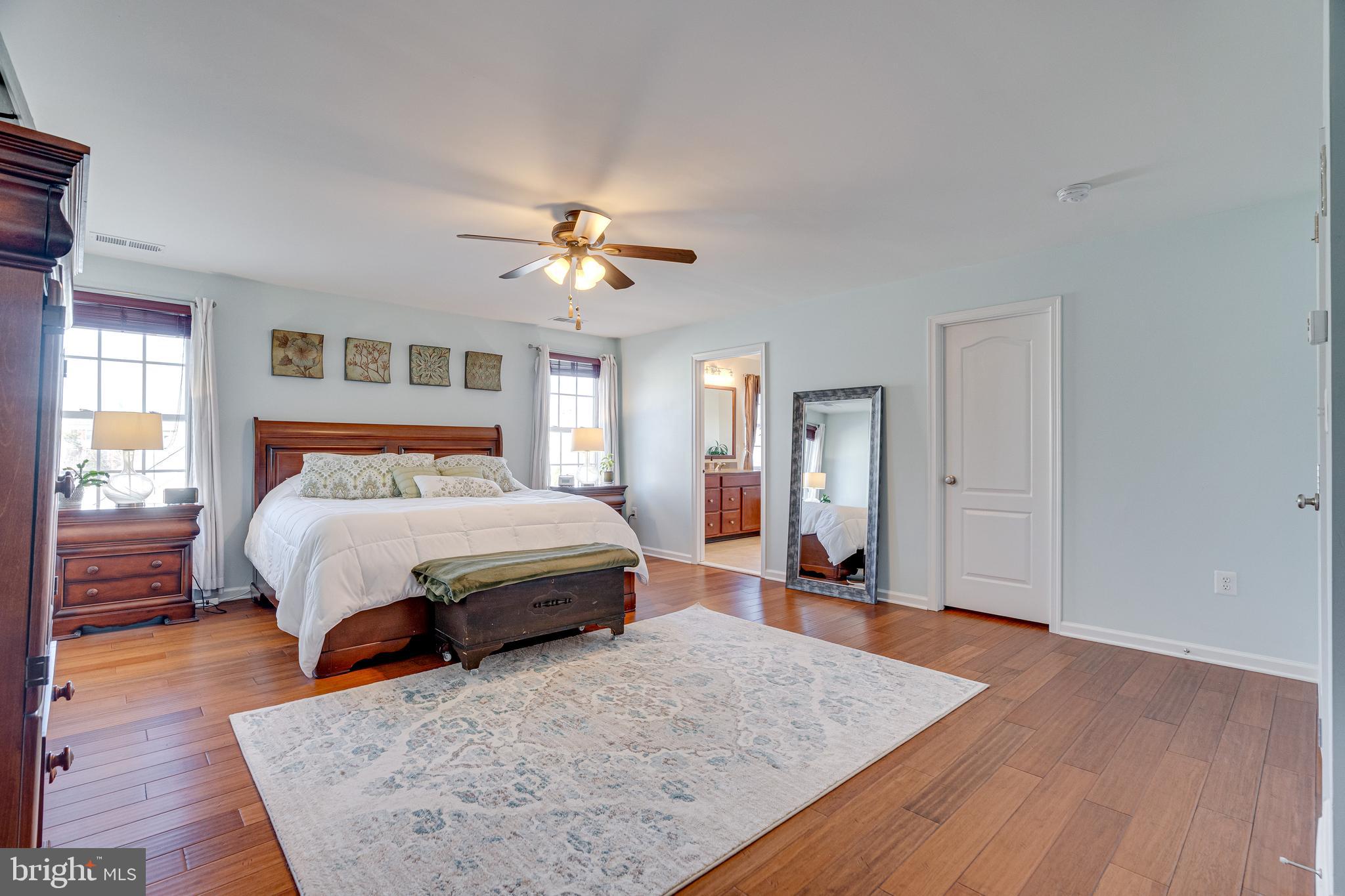 SOUTH RIDING - Residential