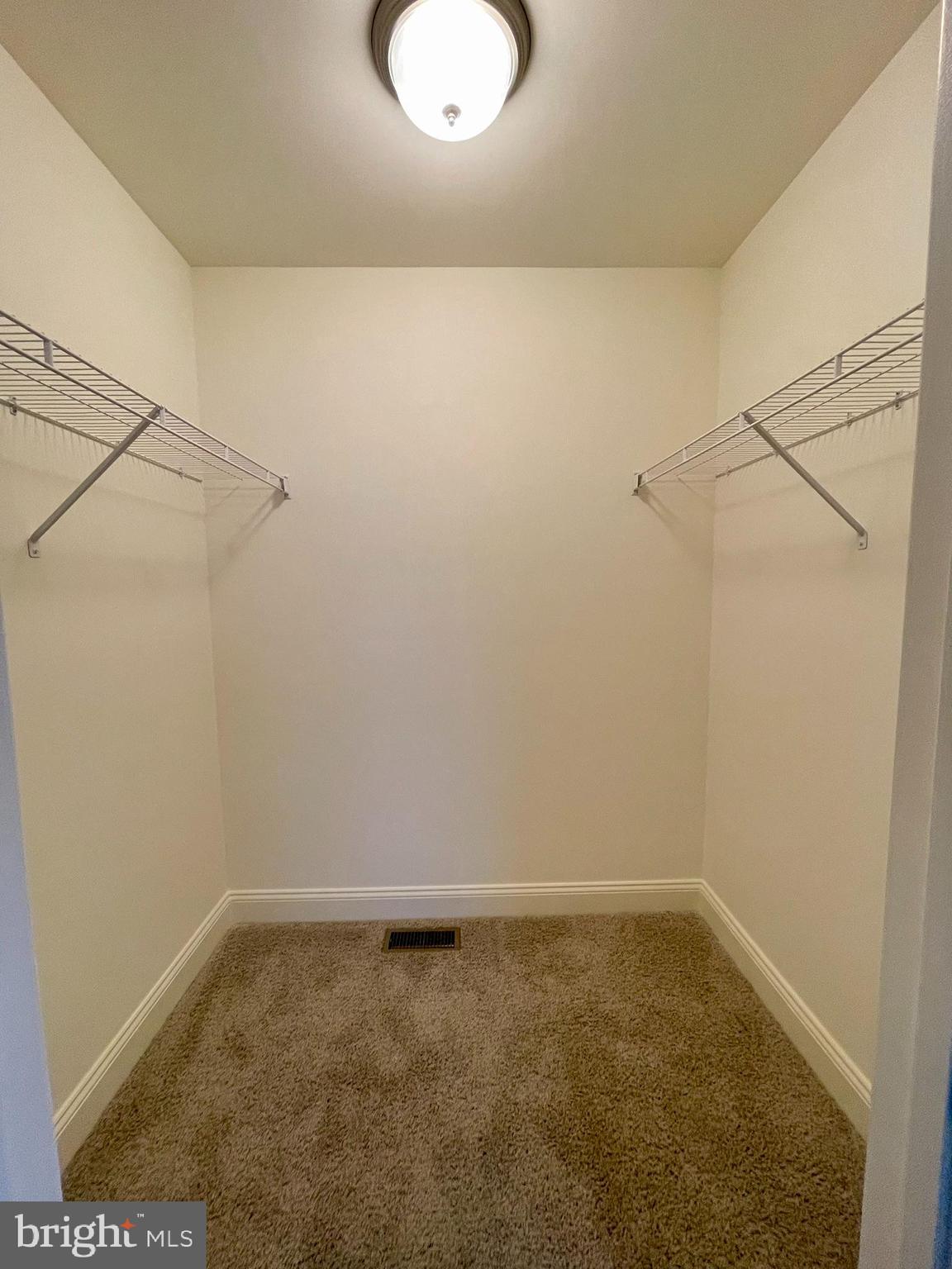 MEADOW LANE FARMS - Residential