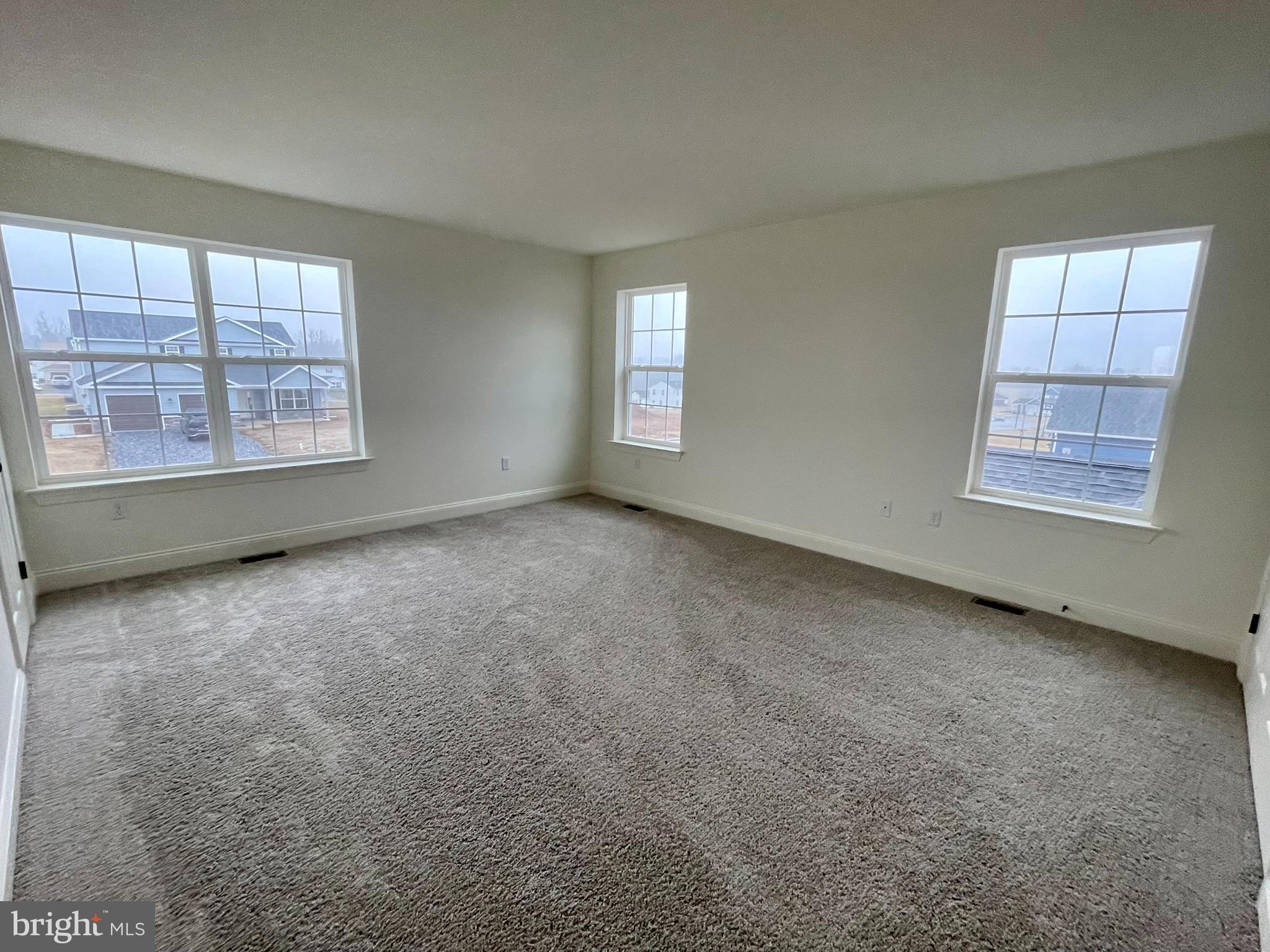 MEADOW LANE FARMS - Residential