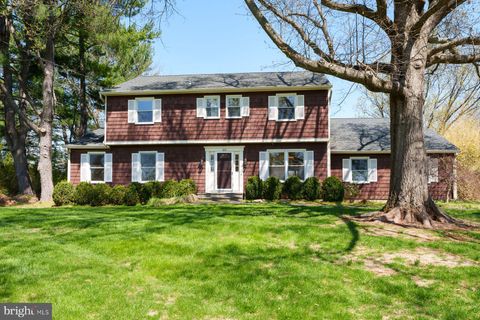 20 BAYBERRY LANE BELLE MEAD NJ 08502