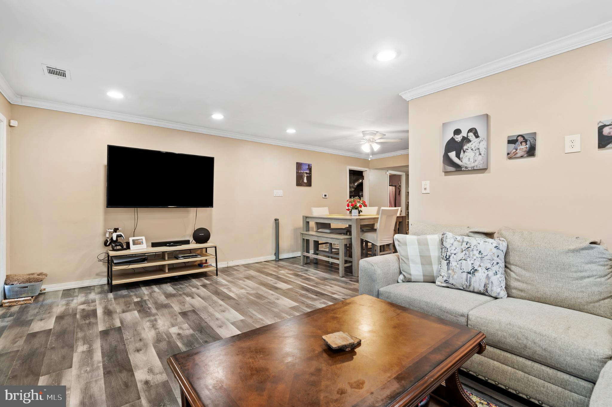 1603 ROYAL PLACE