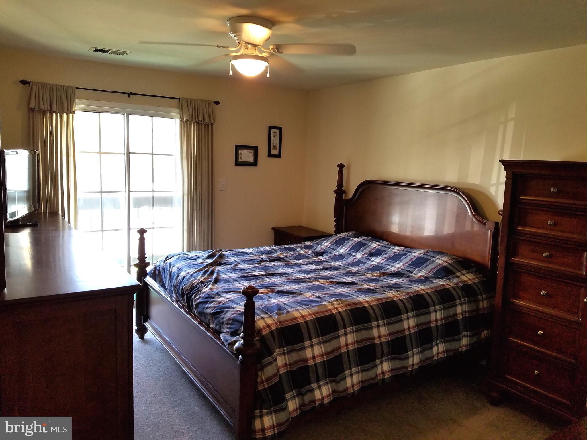 HAMPTON HOUSE - Residential Lease