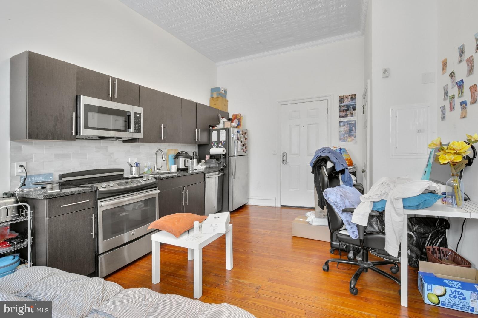 GRADUATE HOSPITAL - Residential Lease