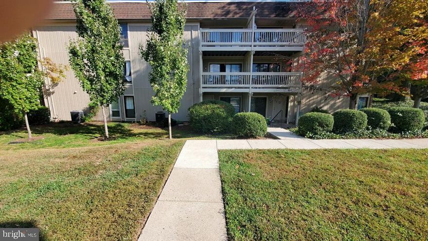 Please come to check out this beautiful condominium in West Springfield. The kitchen is fully renovated. All appliances are like  new  . Washer and dryer are located inside the unit. You can easily access the house since the unit is located on the ground level. The location is close to many retail shopping centers and good schools.