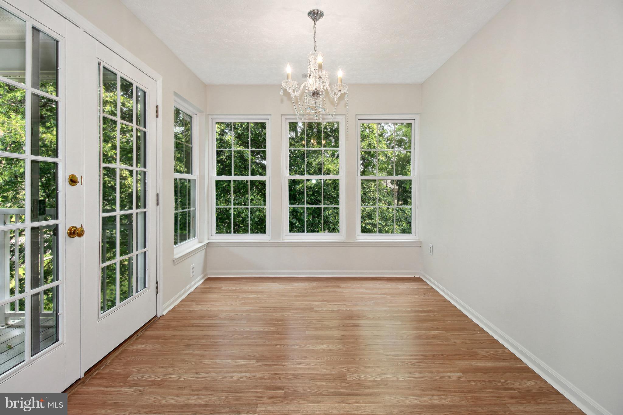 BEDFORD COMMONS - Residential Lease