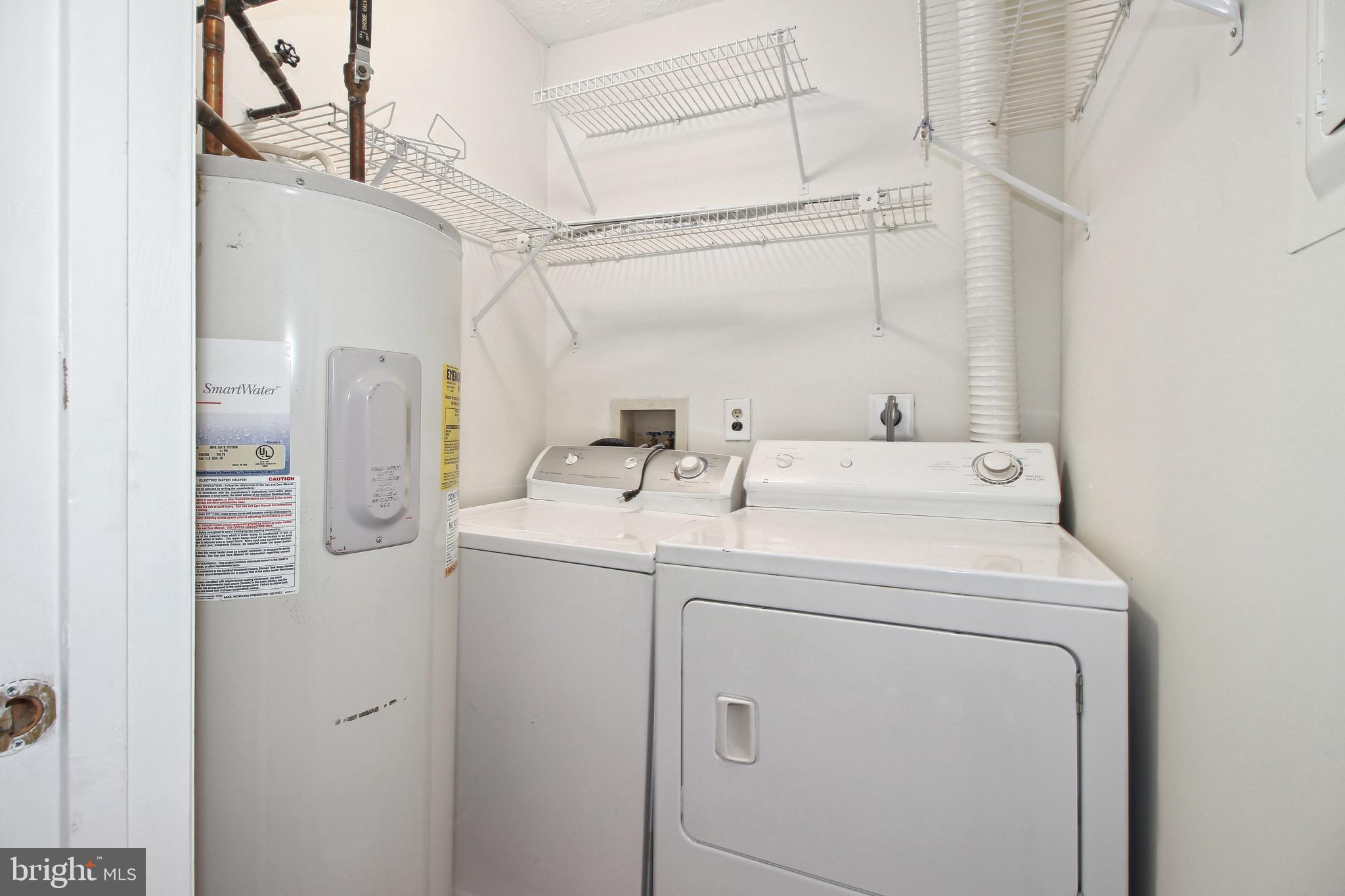 BEDFORD COMMONS - Residential Lease