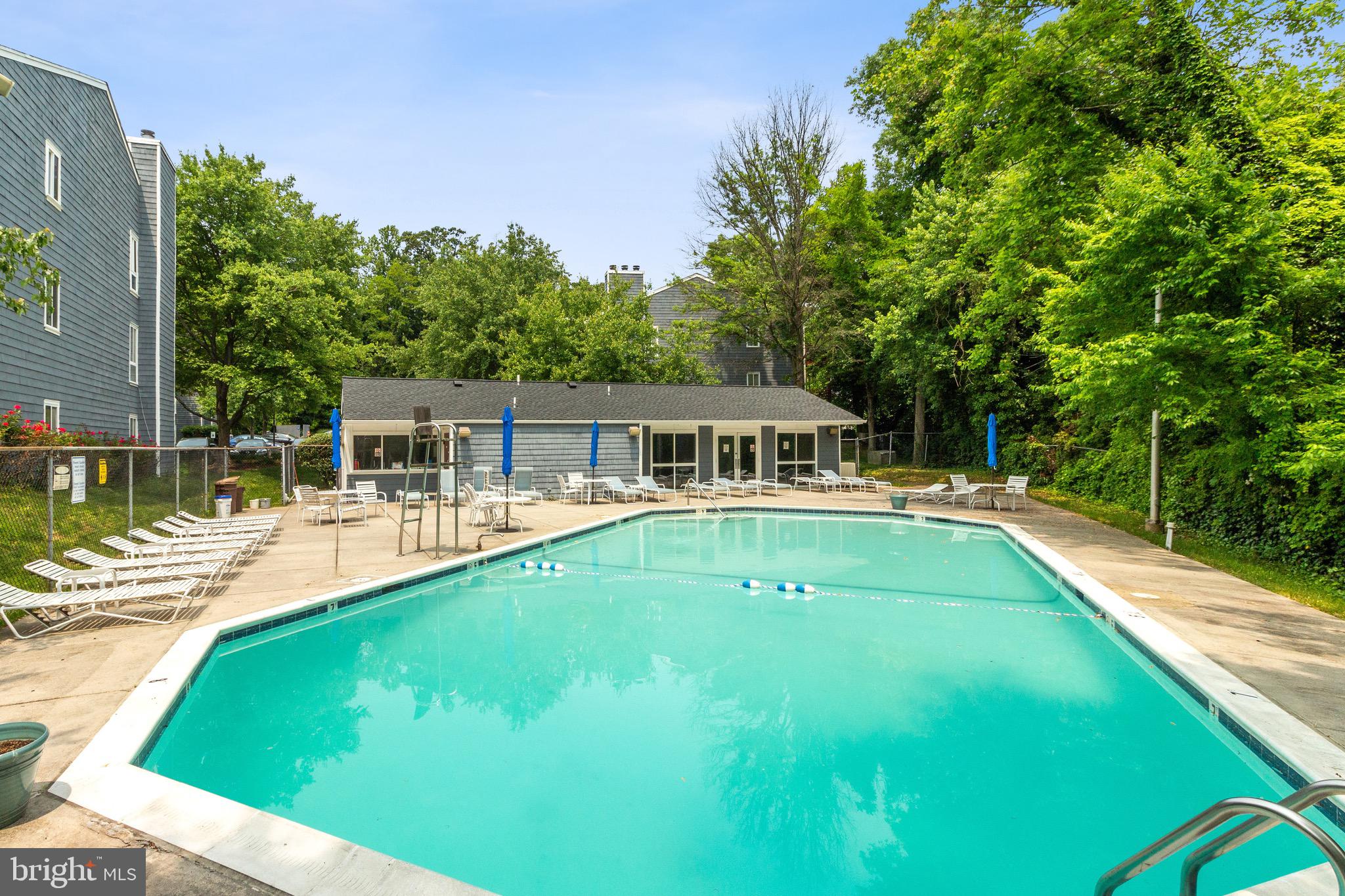 BEDFORD COMMONS - Residential Lease