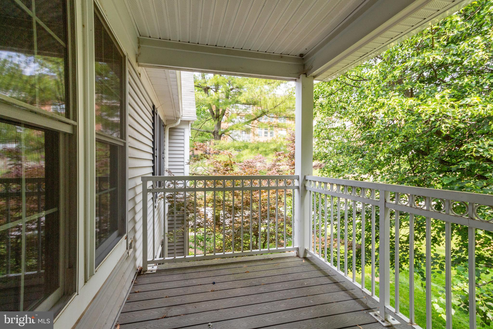 BEDFORD COMMONS - Residential Lease