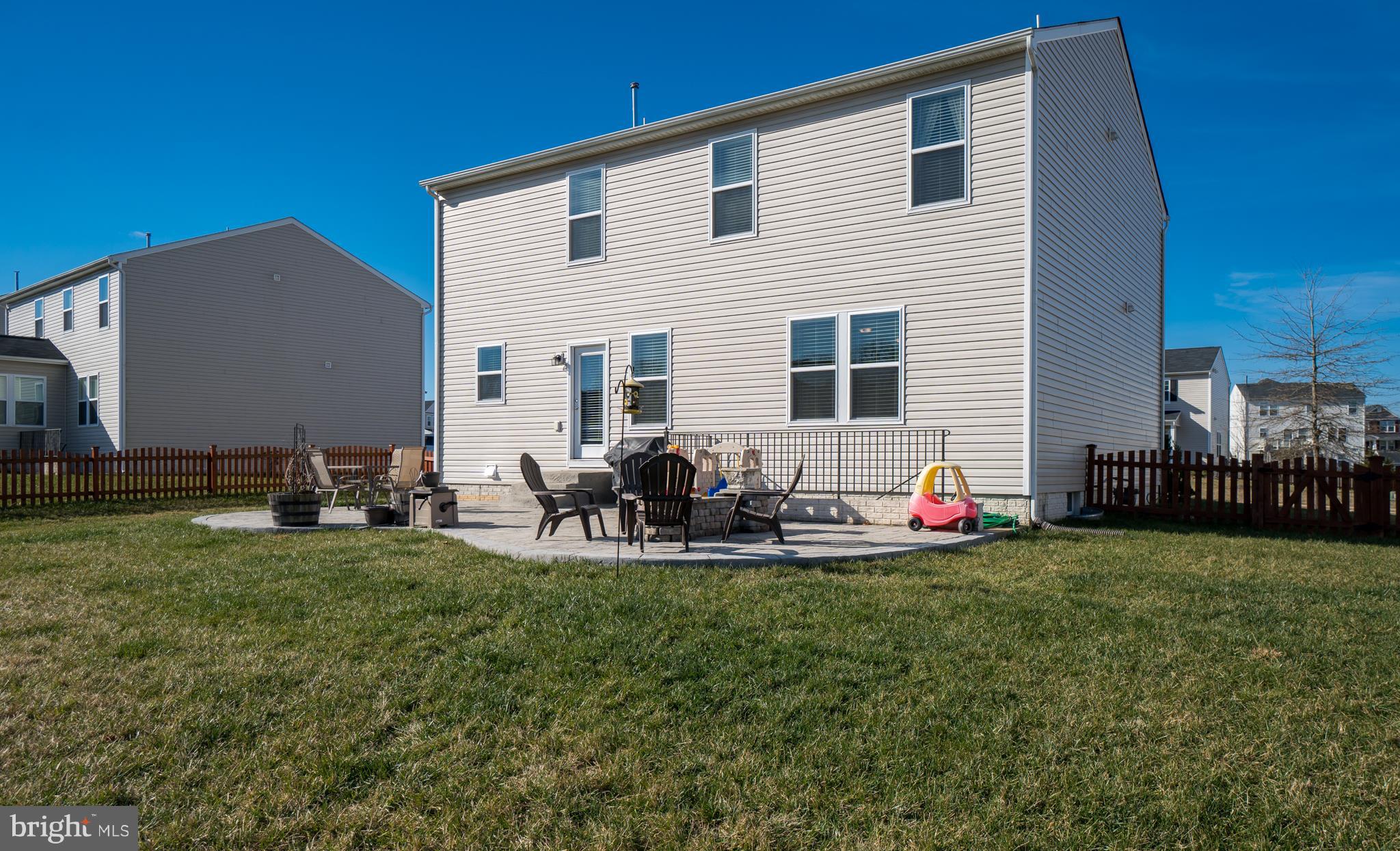 STAFFORD LAKES VILLAGE - Residential