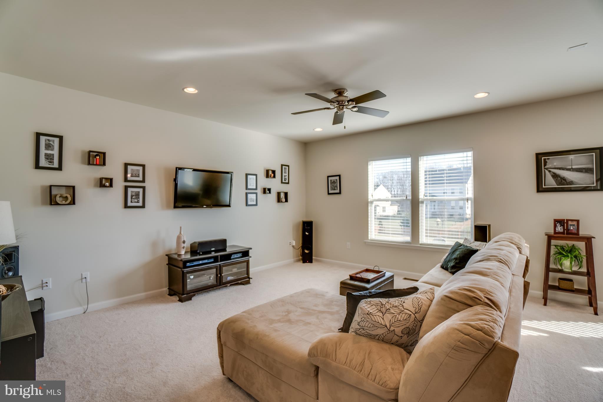 STAFFORD LAKES VILLAGE - Residential