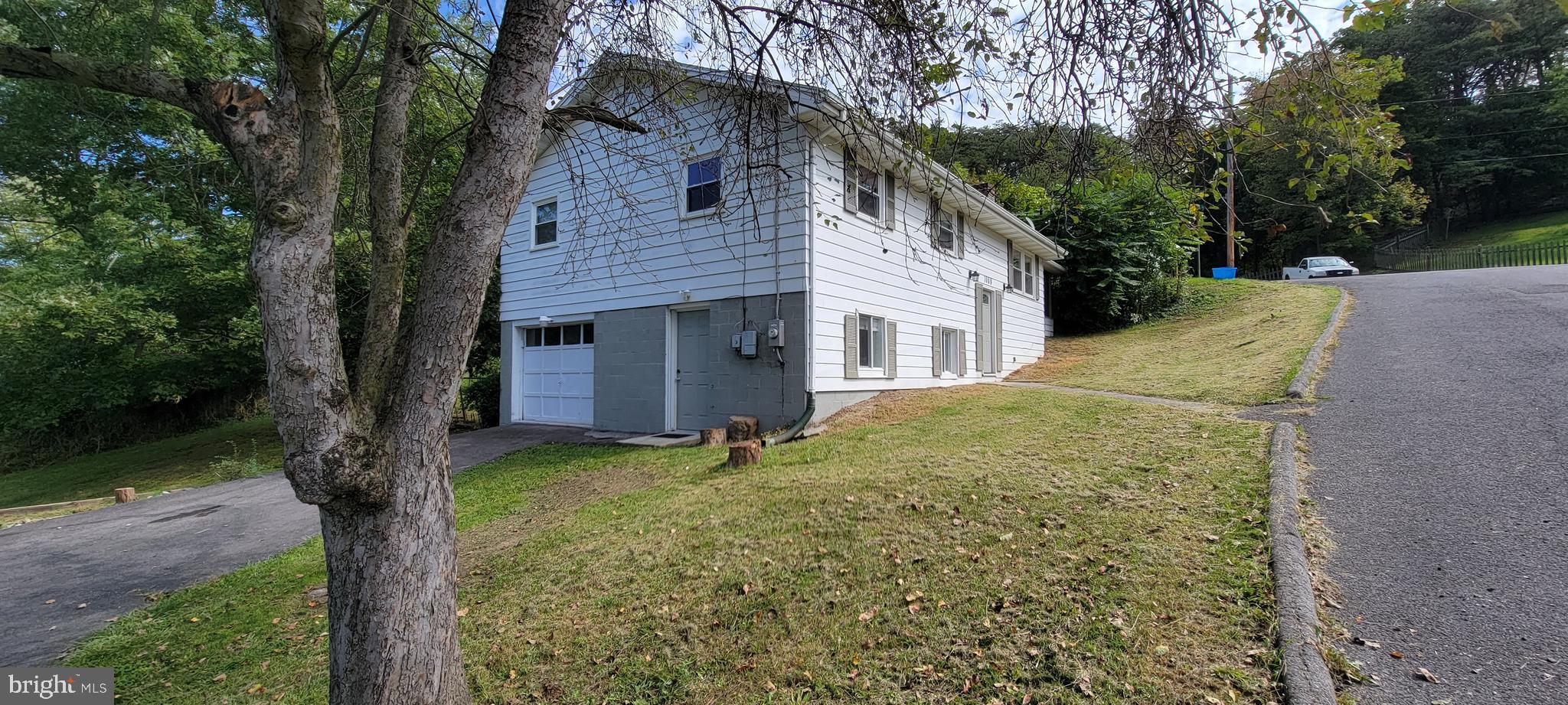 EAST SIDE - Residential