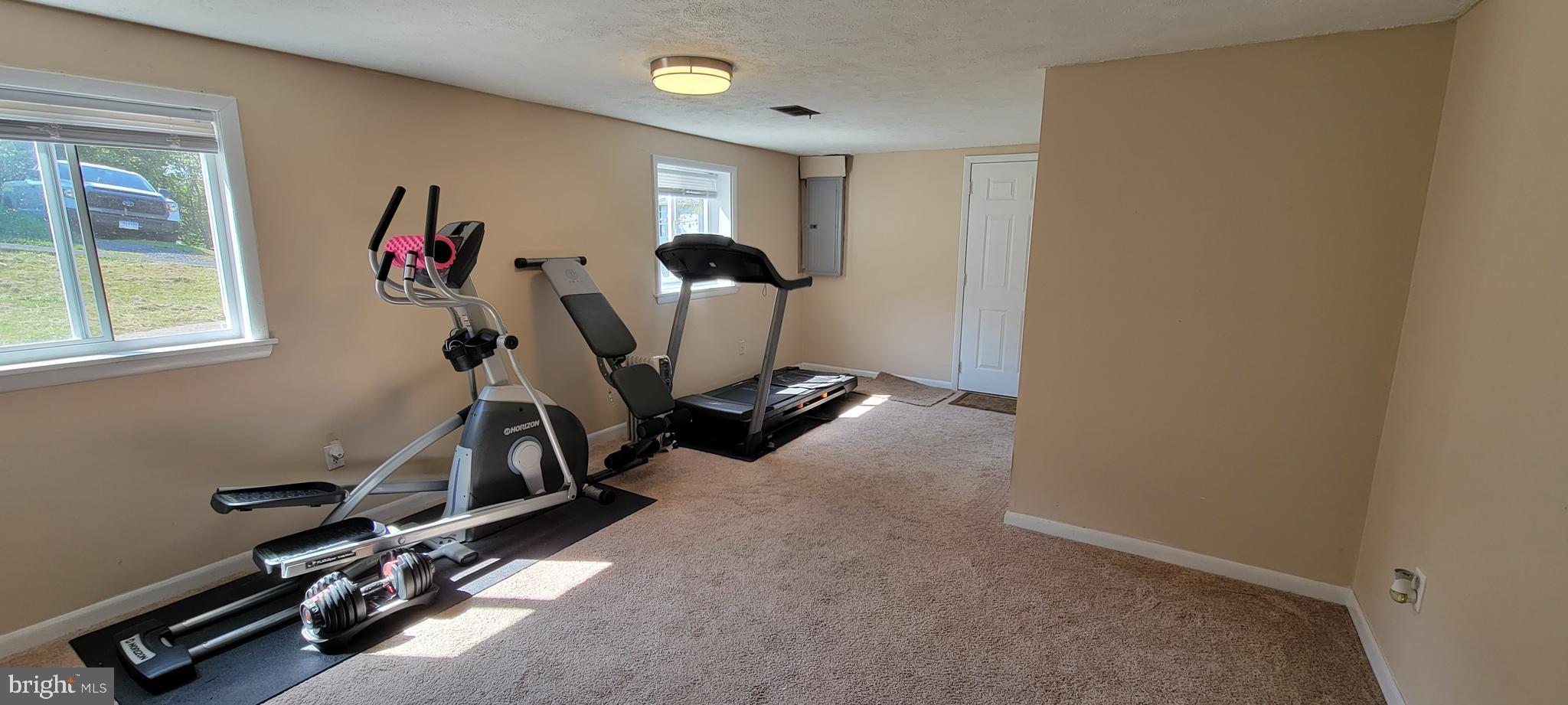 EAST SIDE - Residential