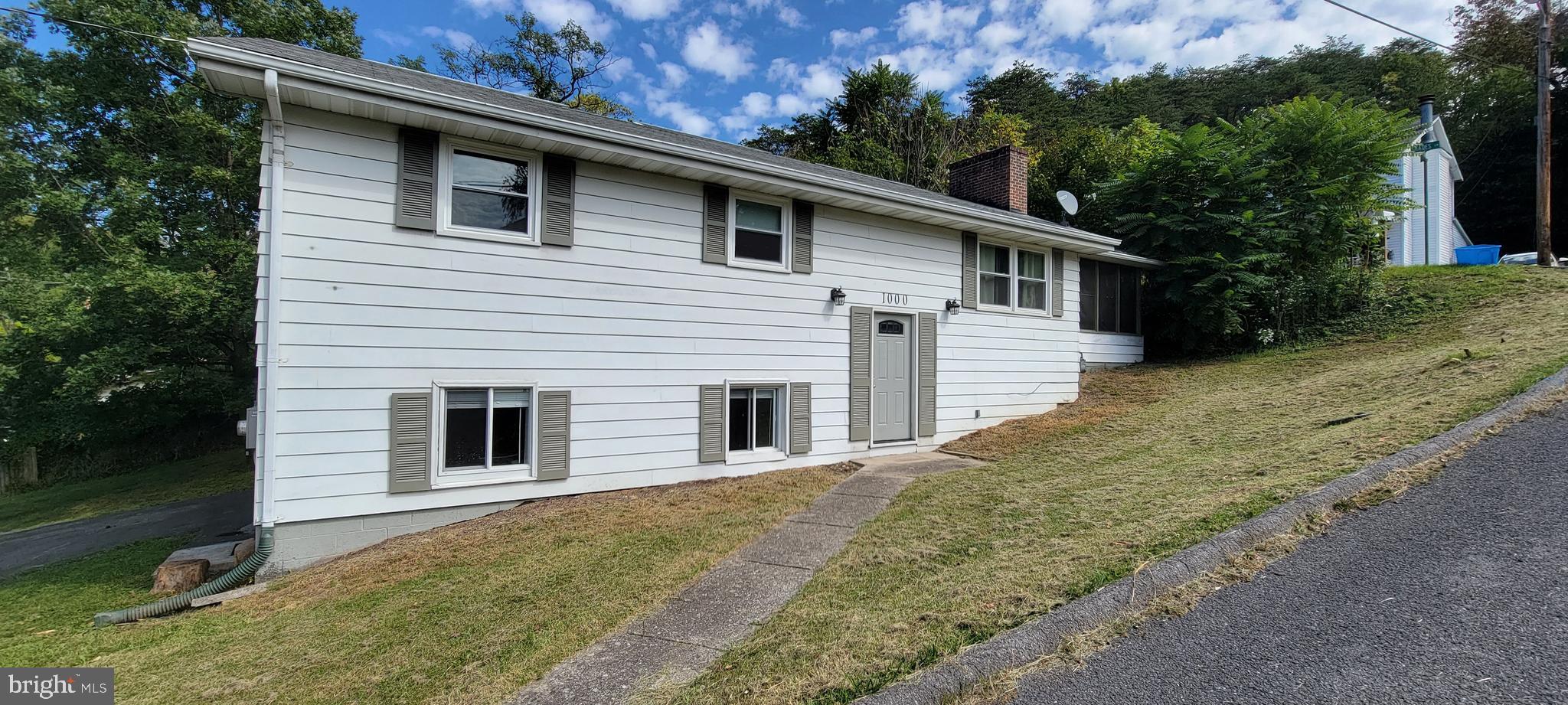 EAST SIDE - Residential