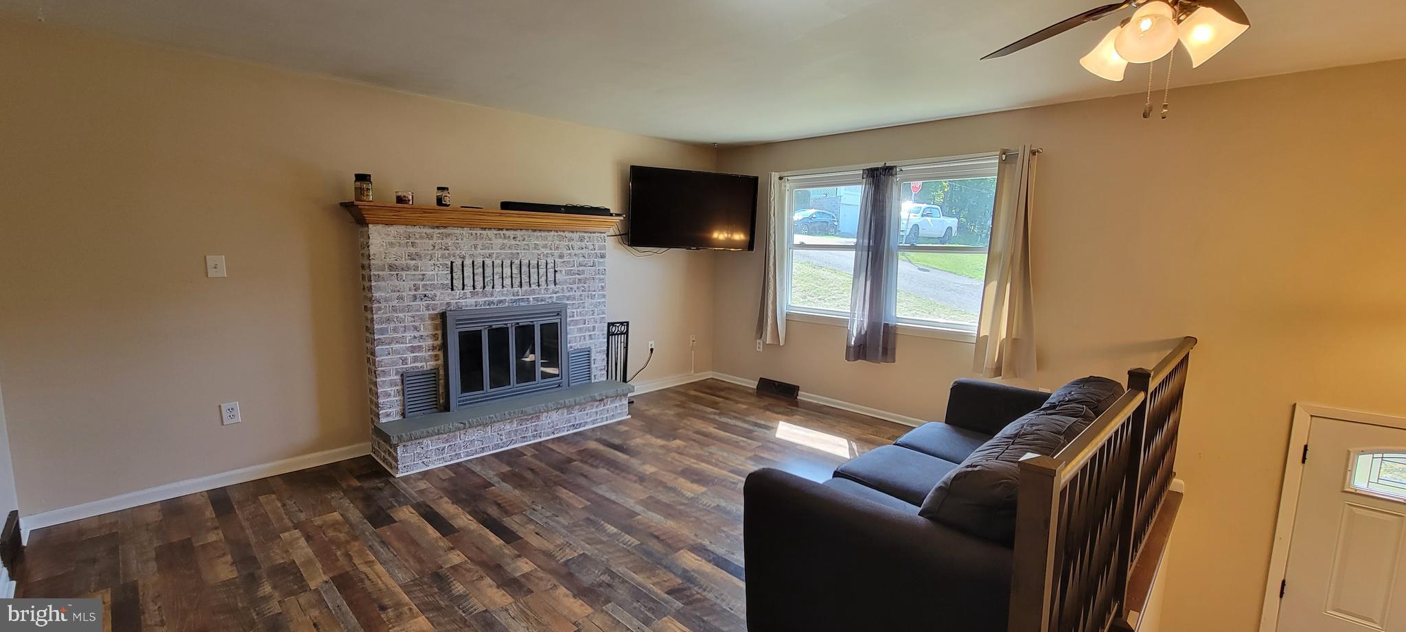 EAST SIDE - Residential