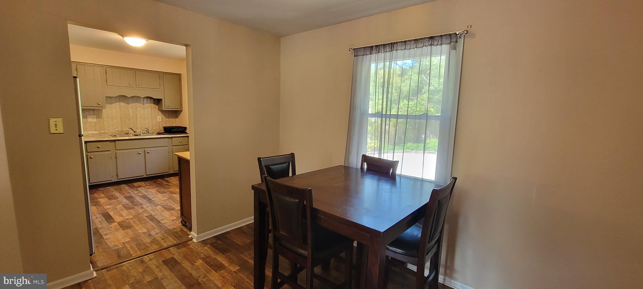 EAST SIDE - Residential