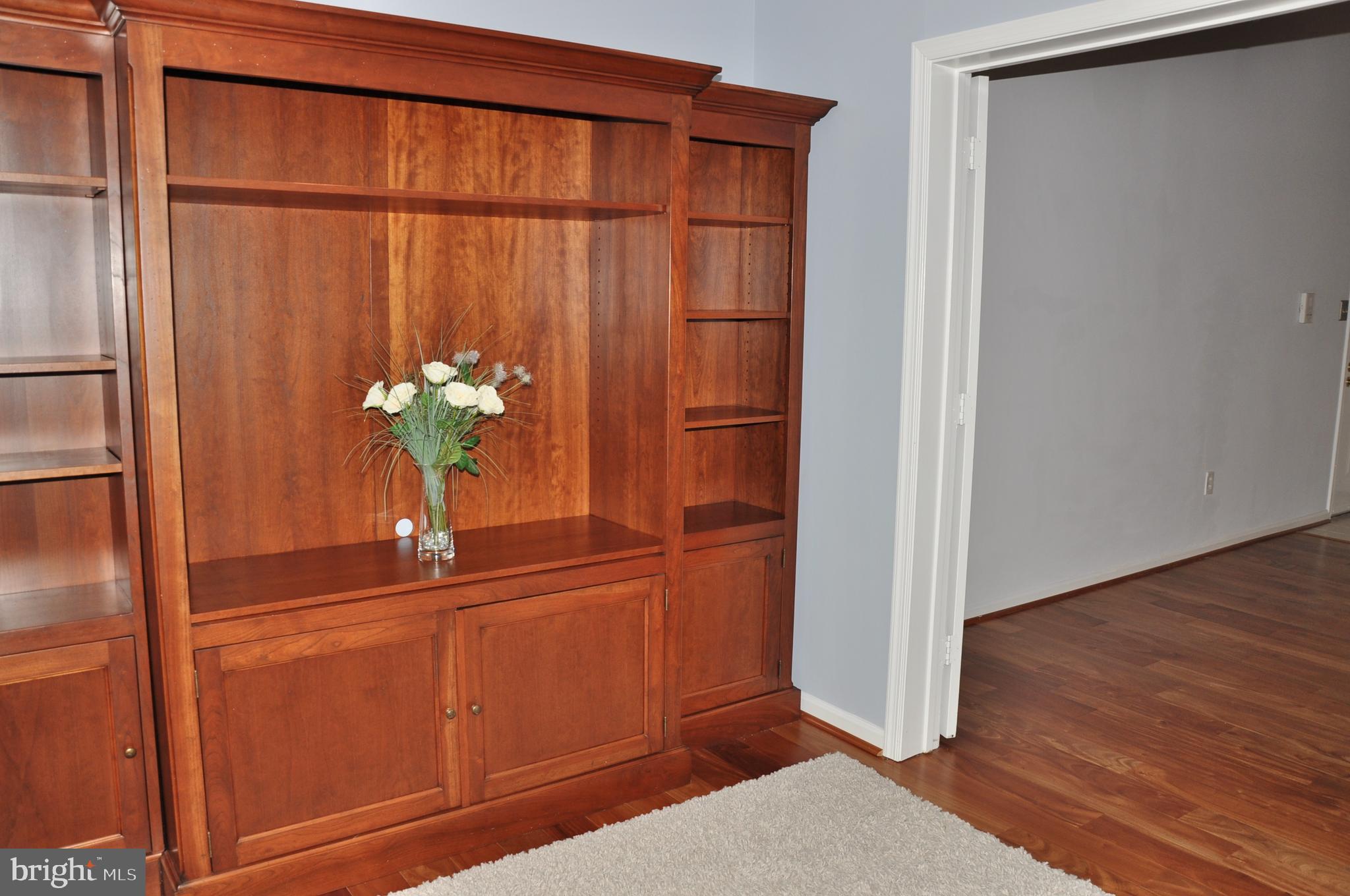 RAINFLOWER/LOVETON - Residential