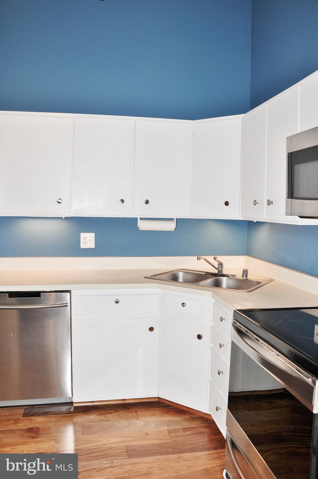 RAINFLOWER/LOVETON - Residential