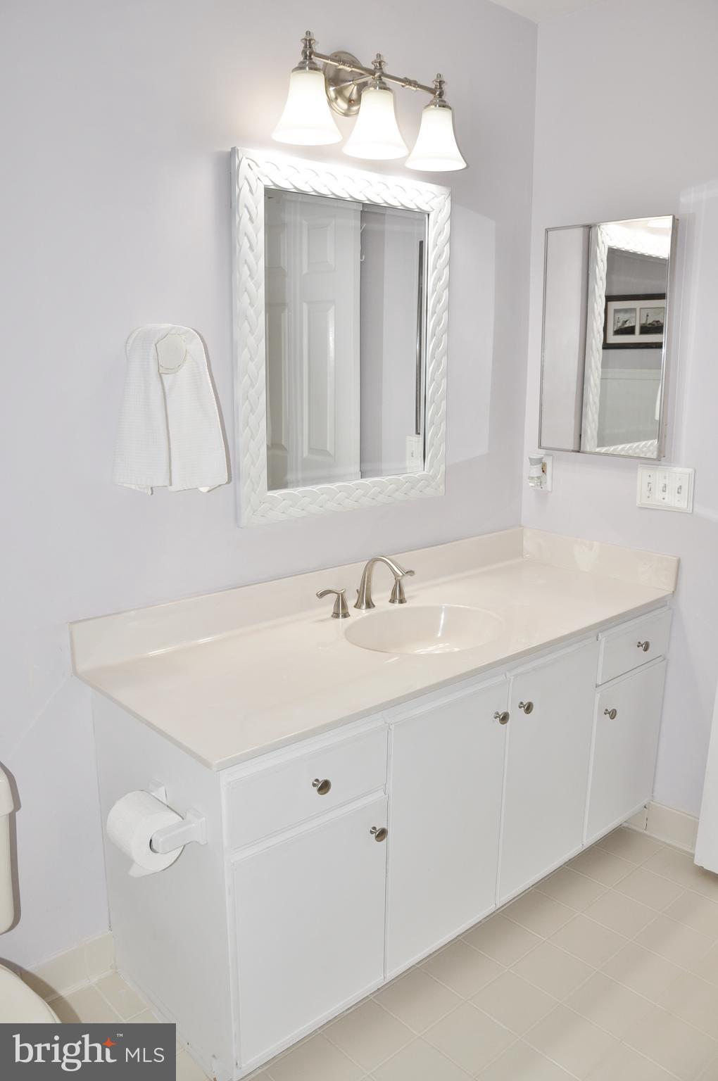 RAINFLOWER/LOVETON - Residential