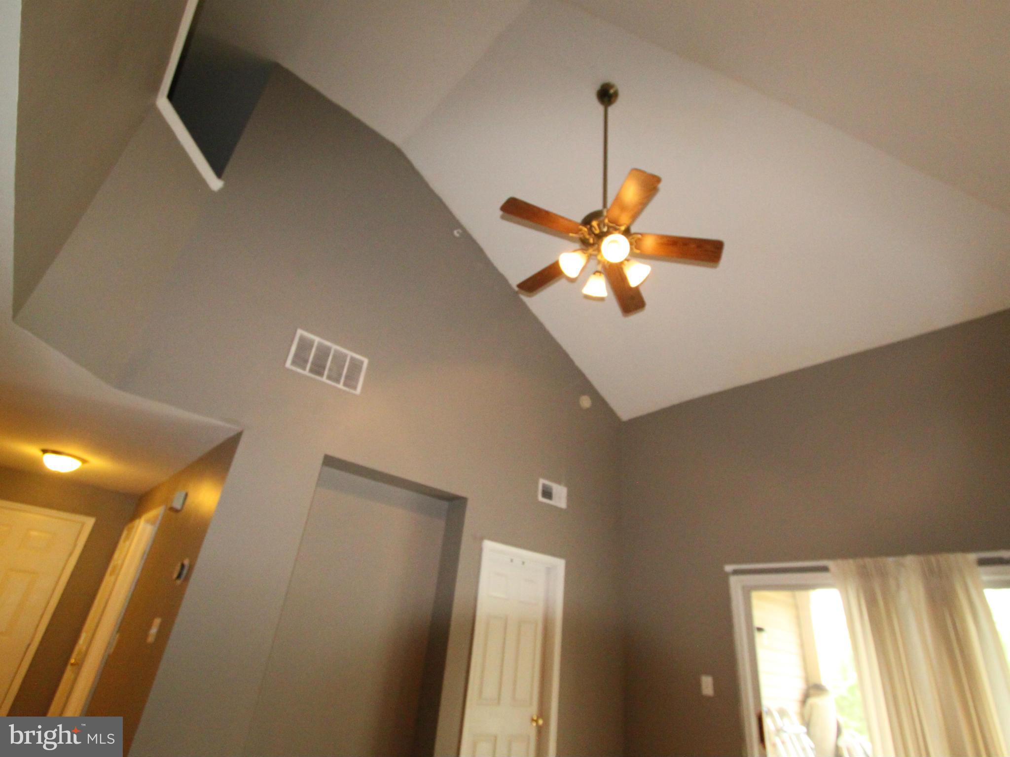 SUMMERHOUSE CONDO - Residential