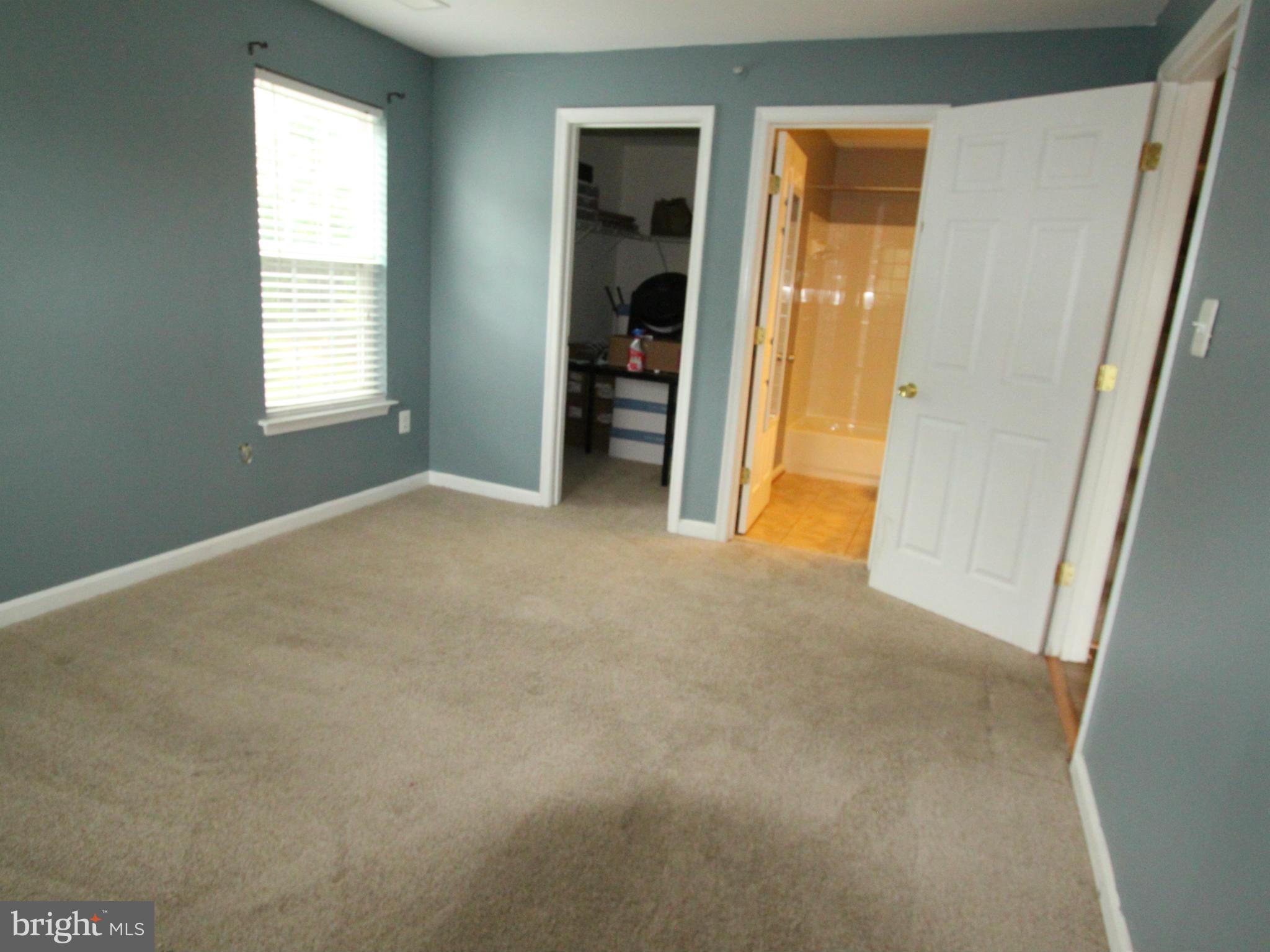 SUMMERHOUSE CONDO - Residential