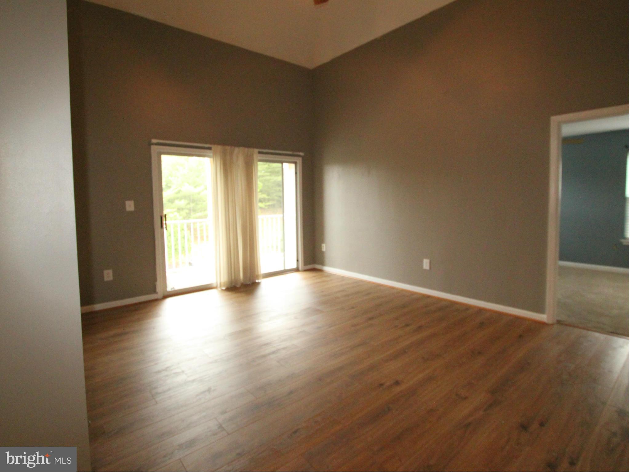 SUMMERHOUSE CONDO - Residential