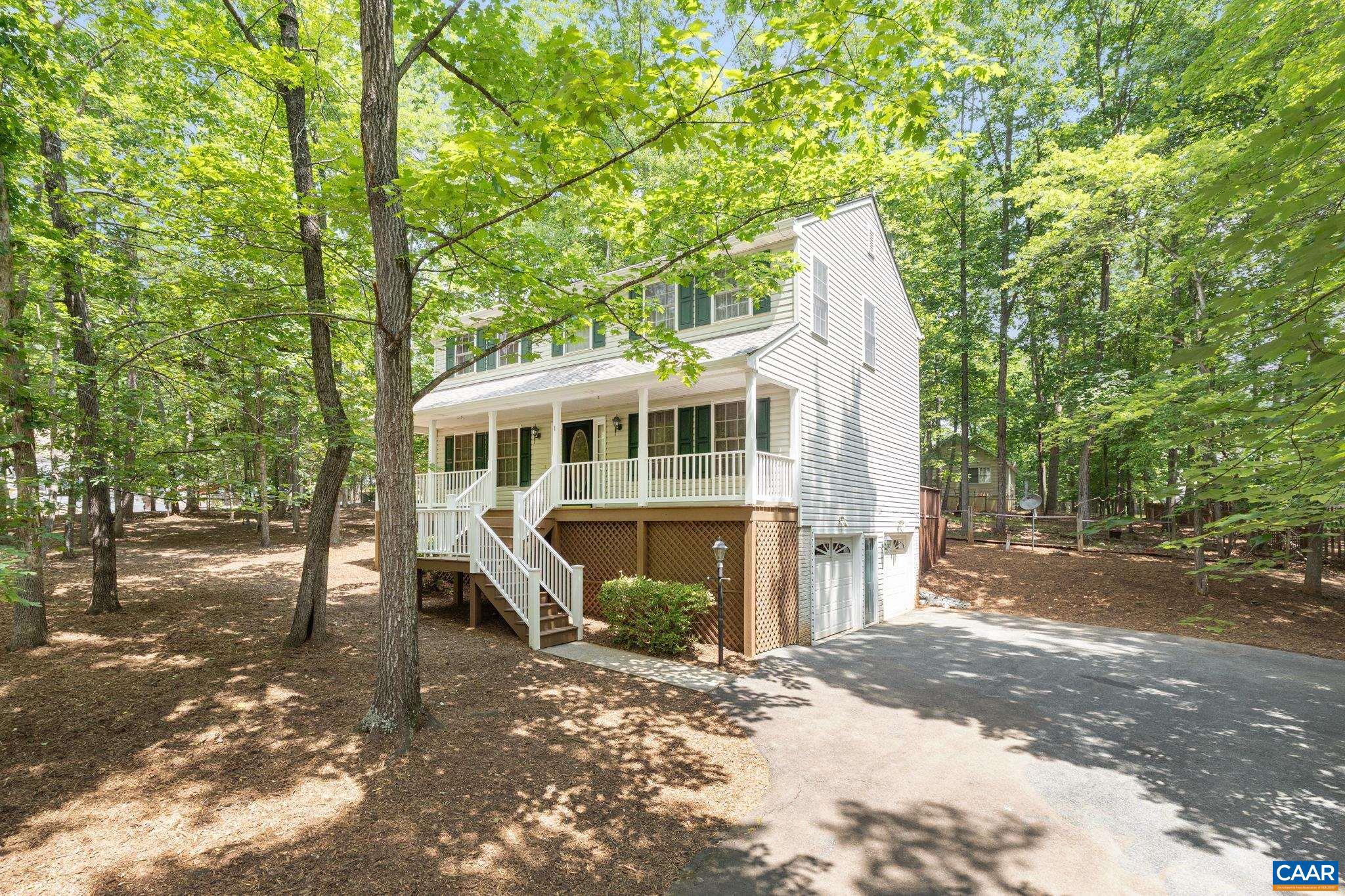 LAKE MONTICELLO - Residential