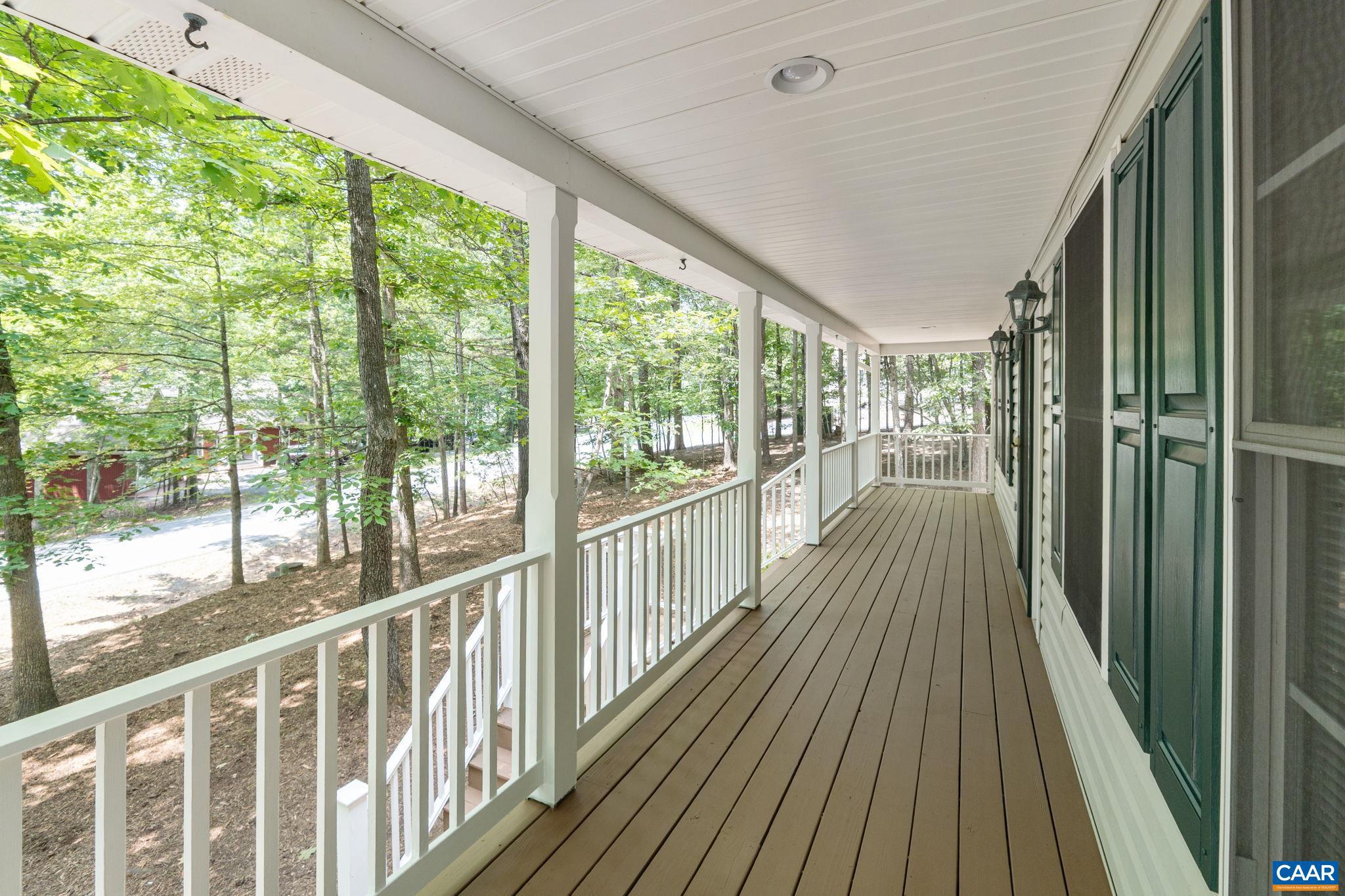 LAKE MONTICELLO - Residential