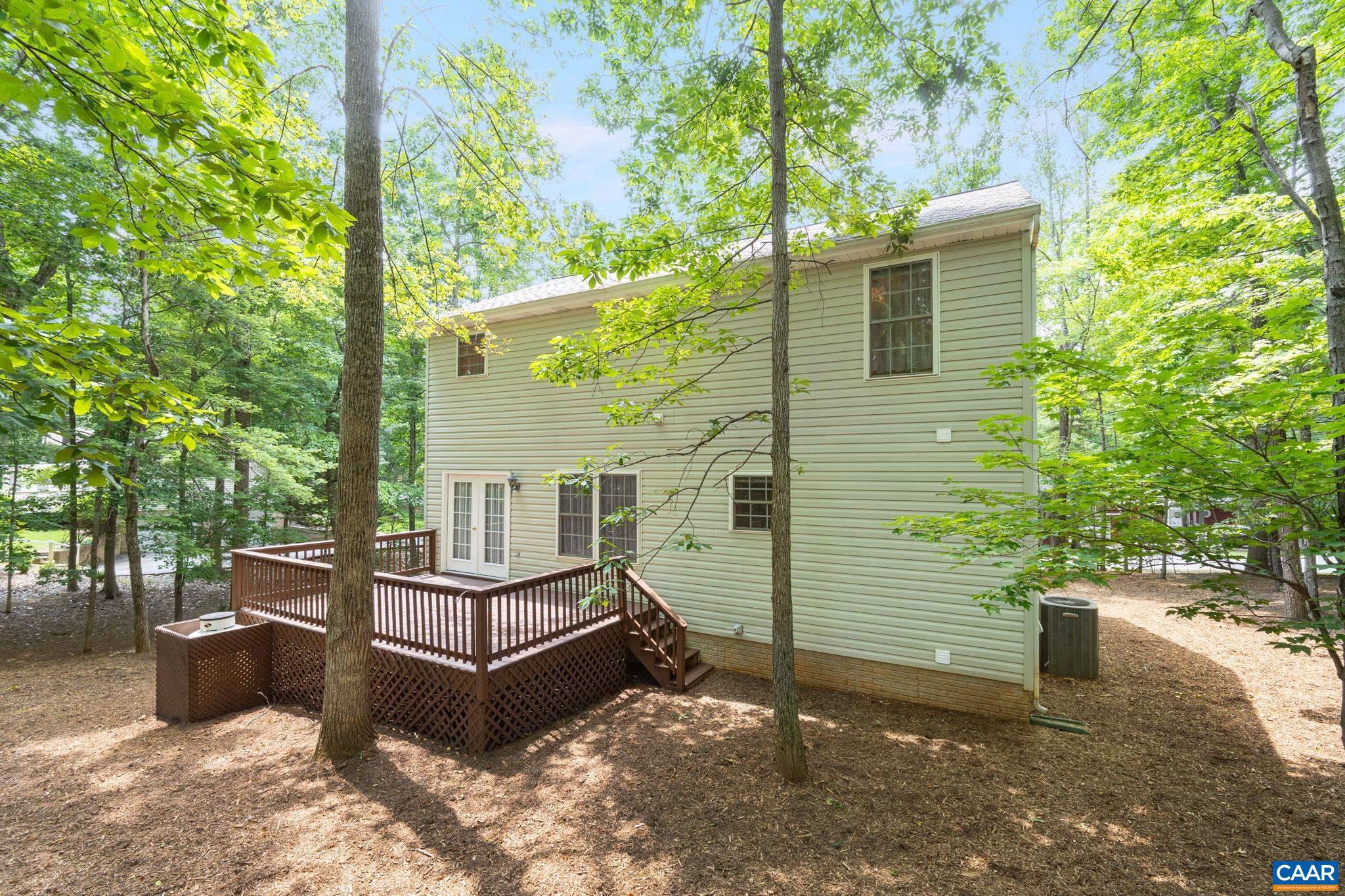 LAKE MONTICELLO - Residential