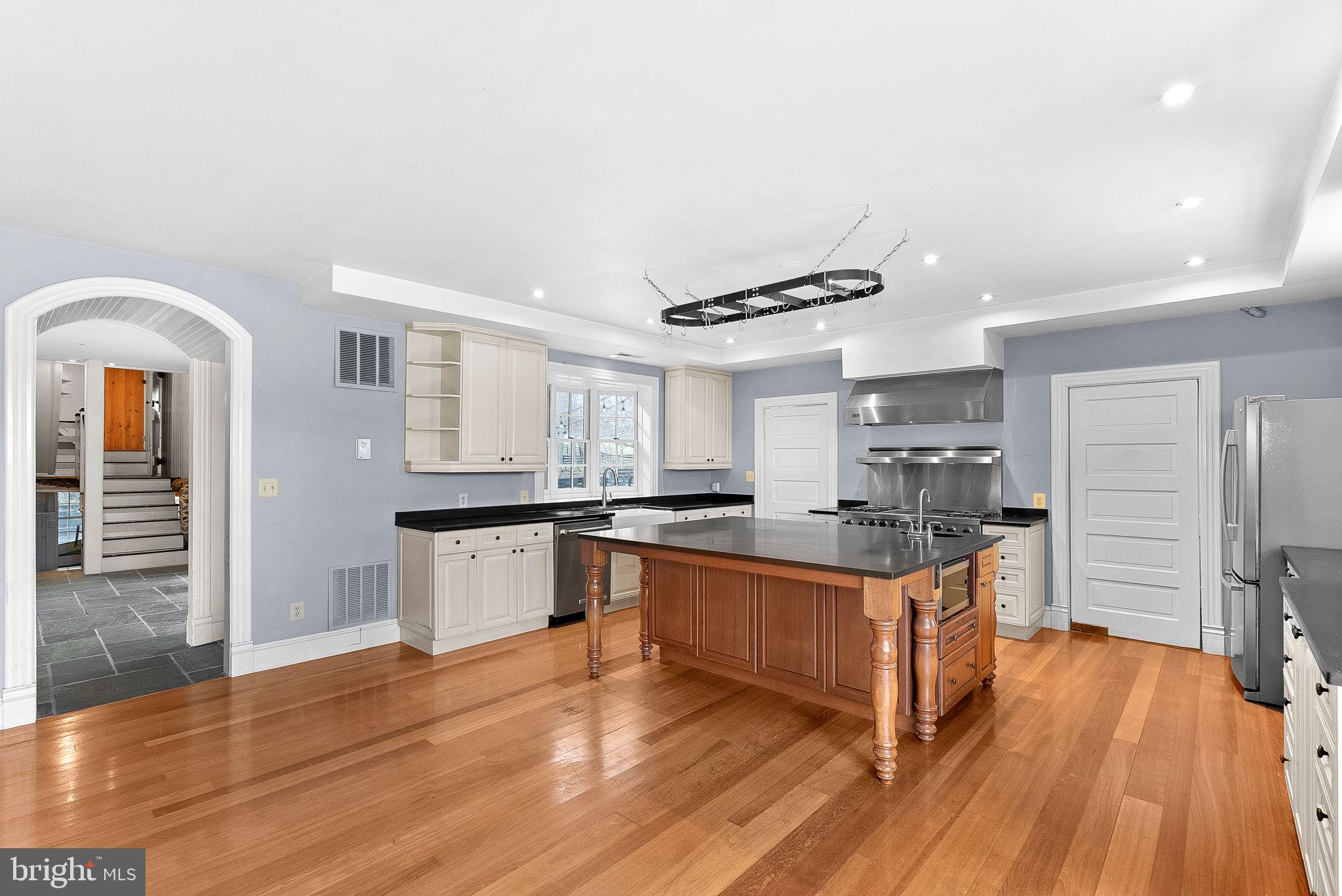 ROSEMONT - Residential