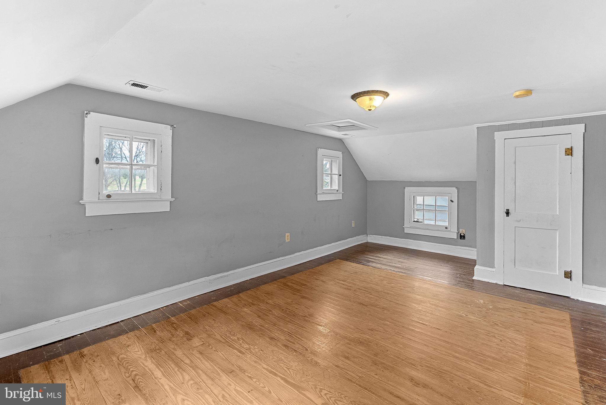 ROSEMONT - Residential