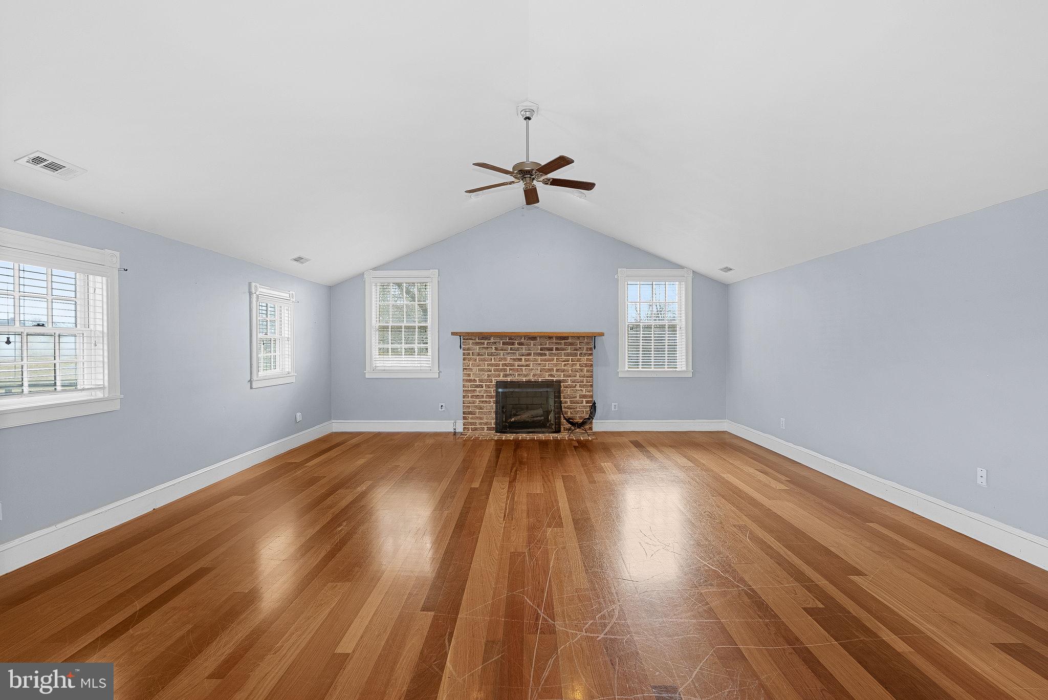 ROSEMONT - Residential