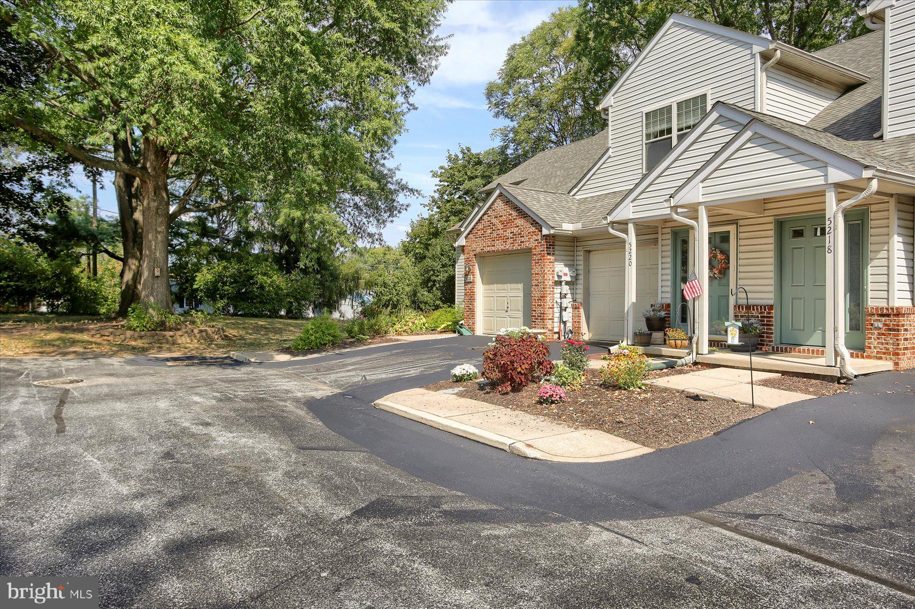 WESLEY MEWS - Residential