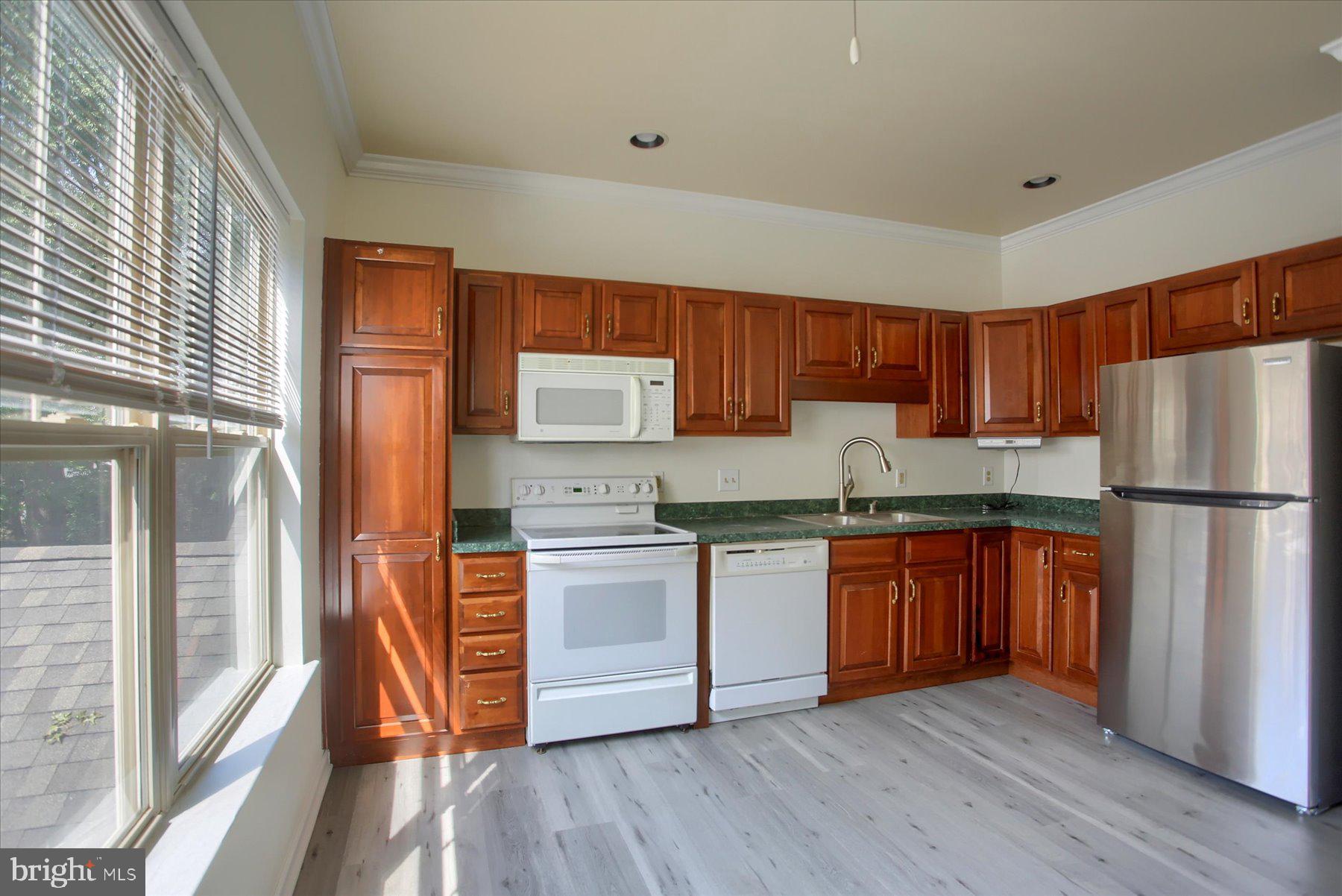 WESLEY MEWS - Residential