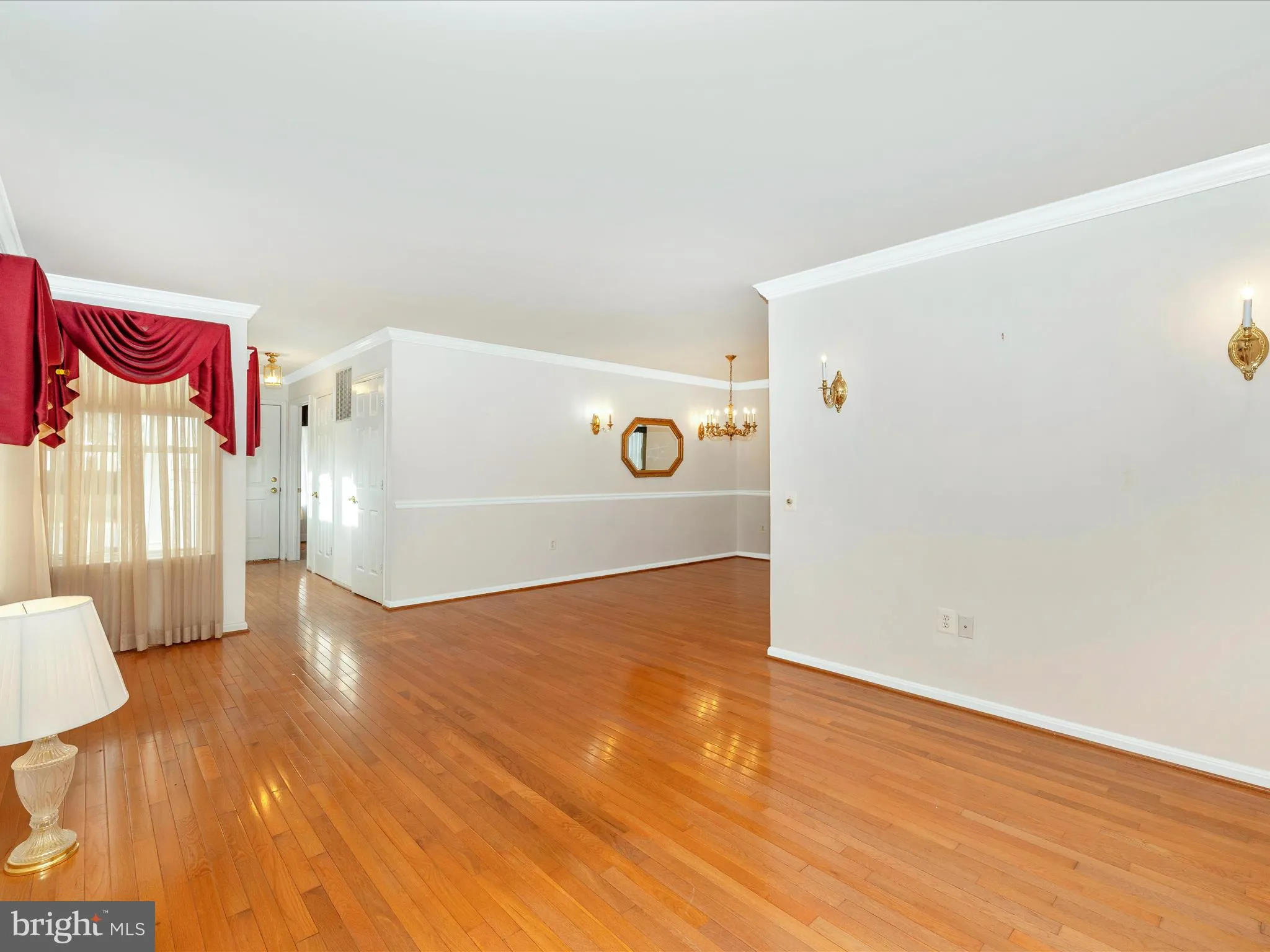 Mount Airy, Maryland 21771, United States, 2 Bedrooms Bedrooms, ,3 BathroomsBathrooms,Residential,Pending,11906