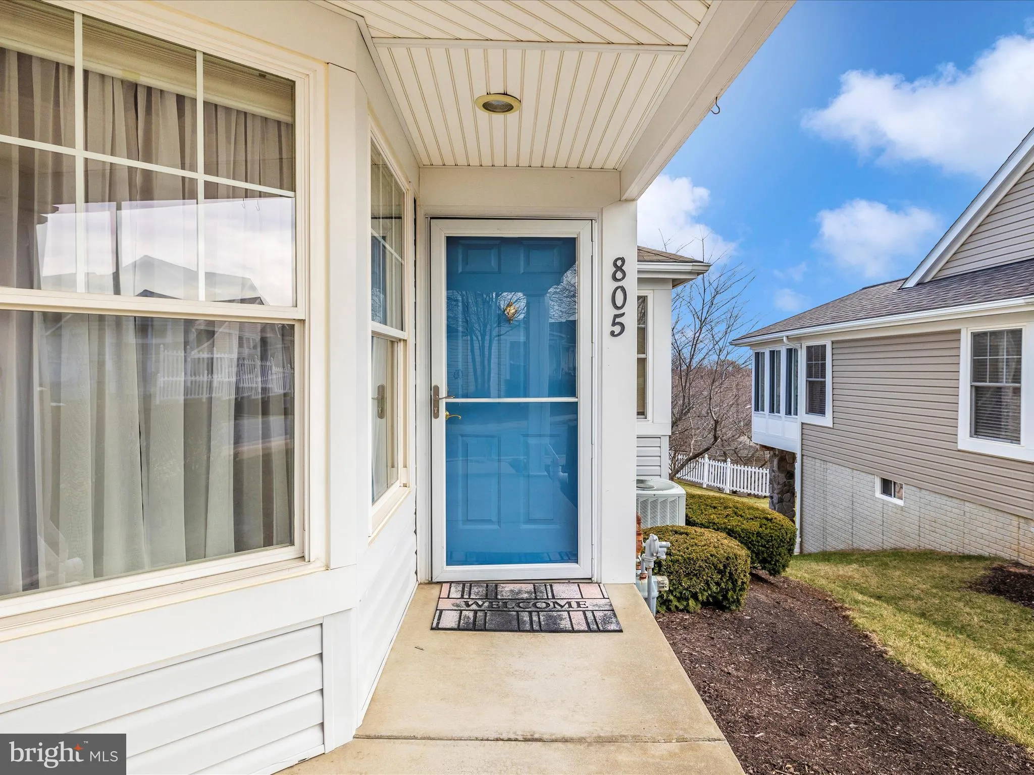 Mount Airy, Maryland 21771, United States, 2 Bedrooms Bedrooms, ,3 BathroomsBathrooms,Residential,Pending,11906