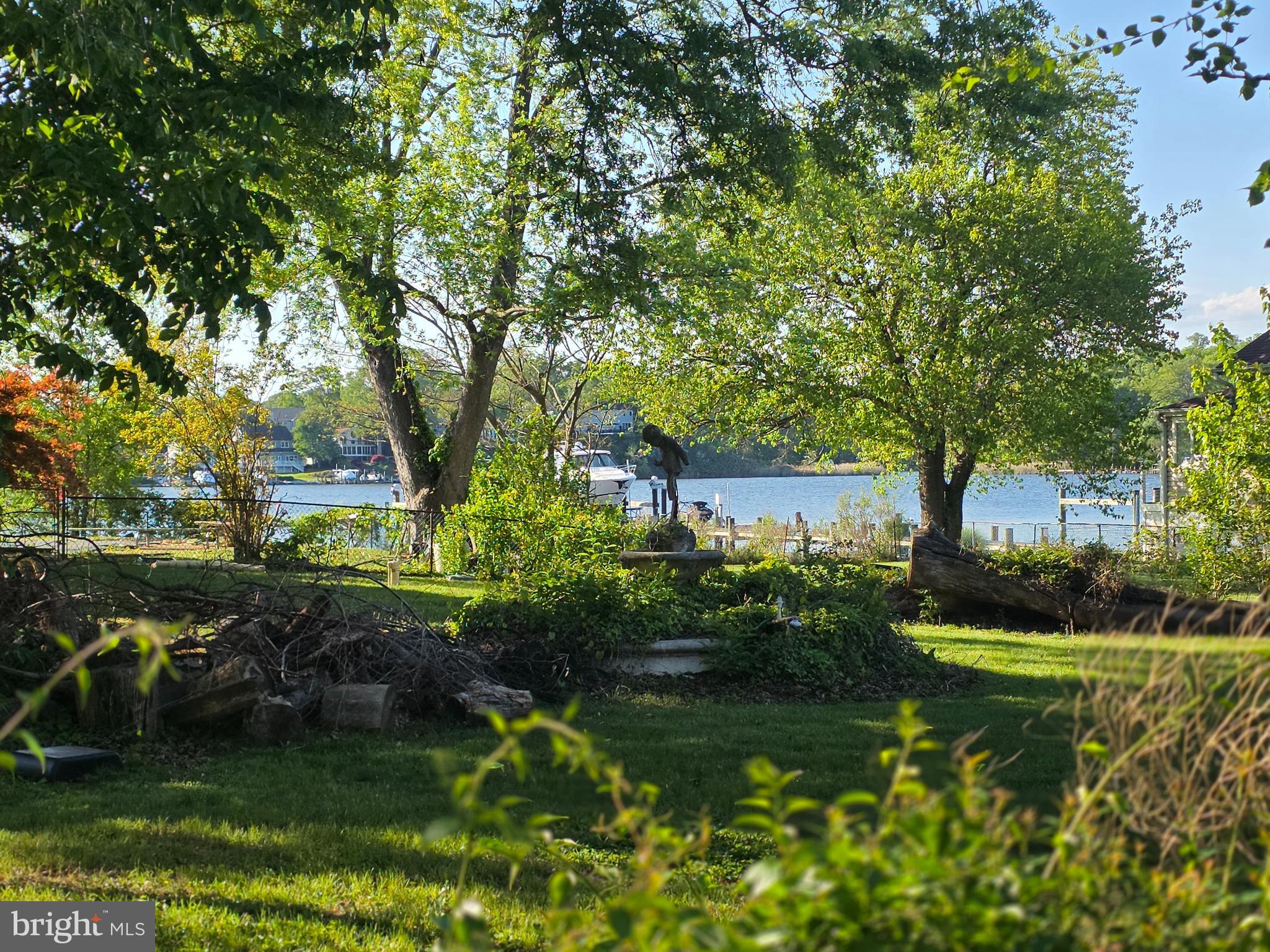 EDGEWATER BEACH - Residential